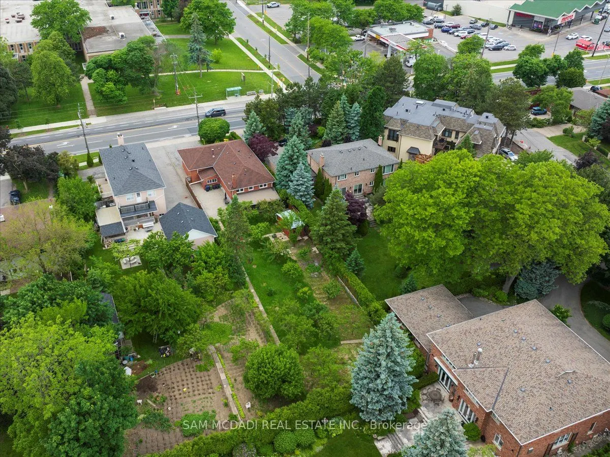 1491 Royal York Road