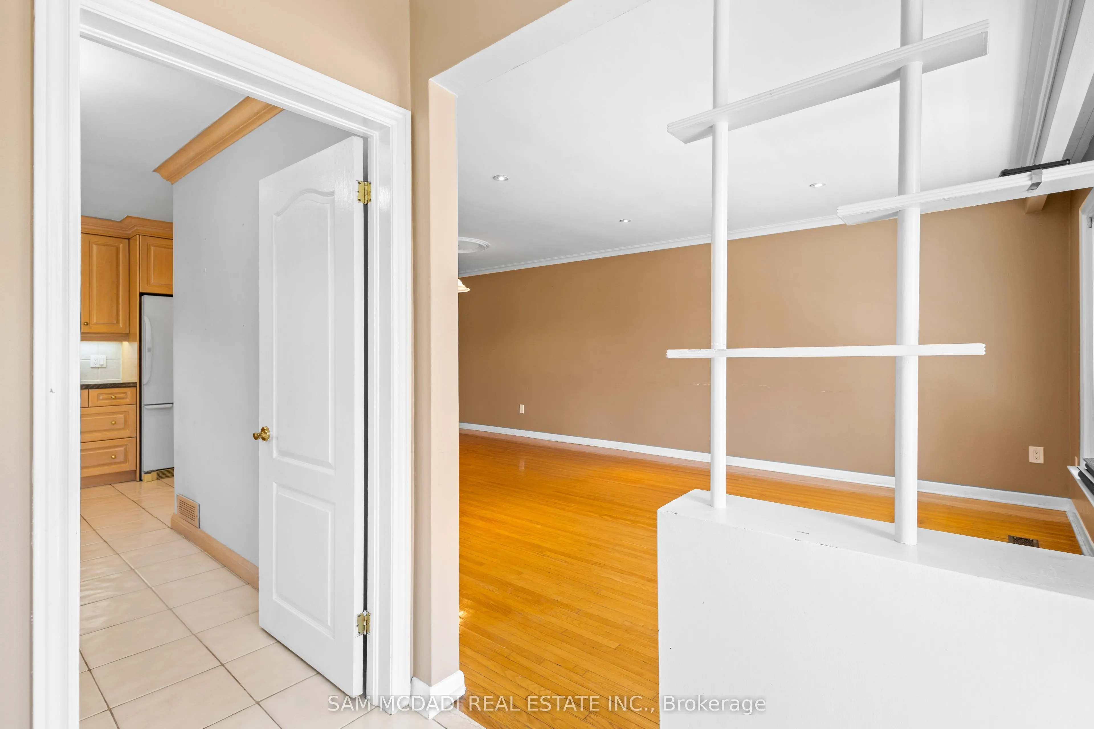 1491 Royal York Road