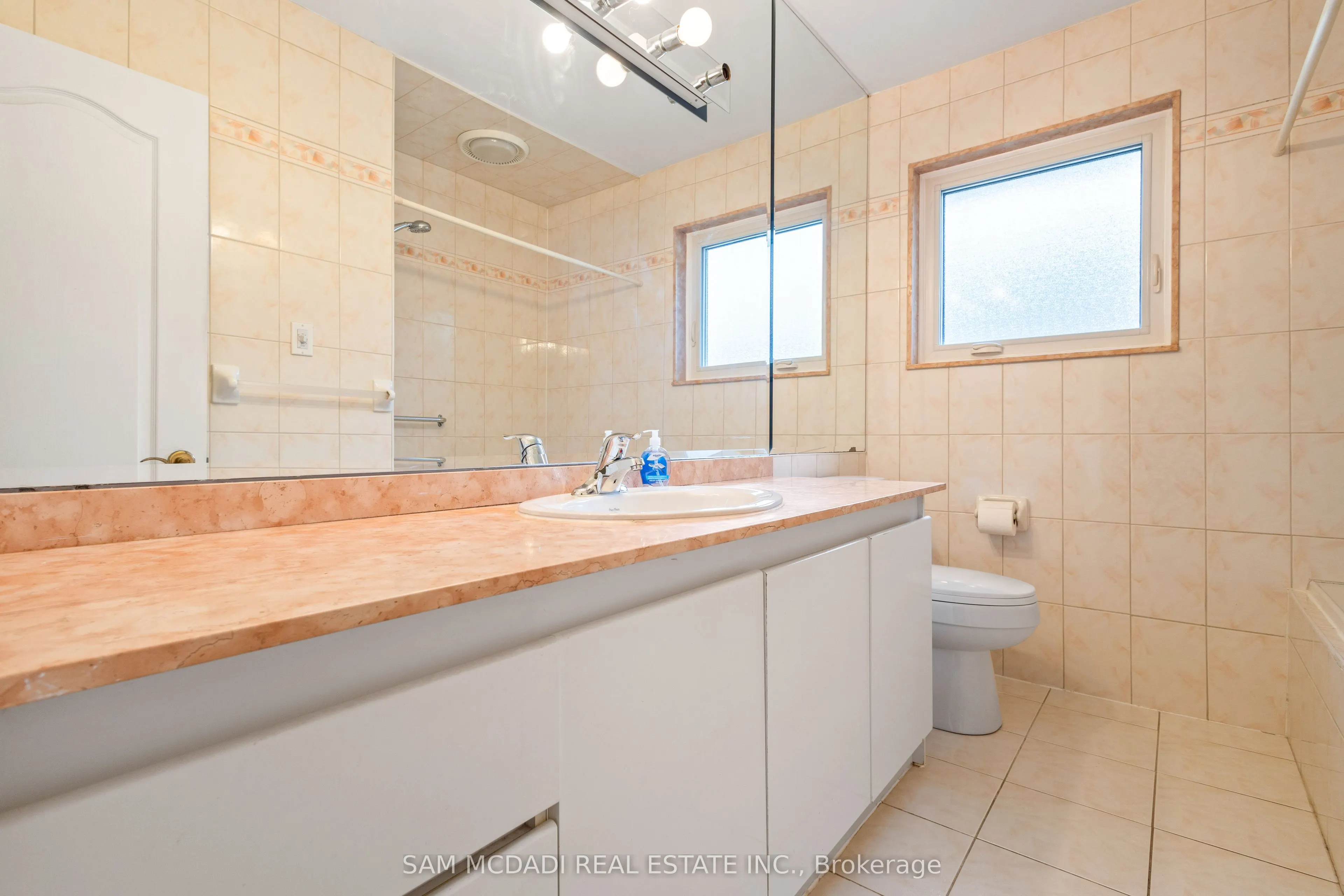 1491 Royal York Road