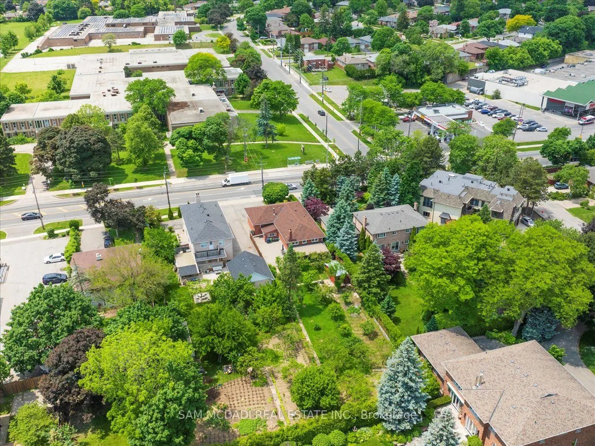 1491 Royal York Road