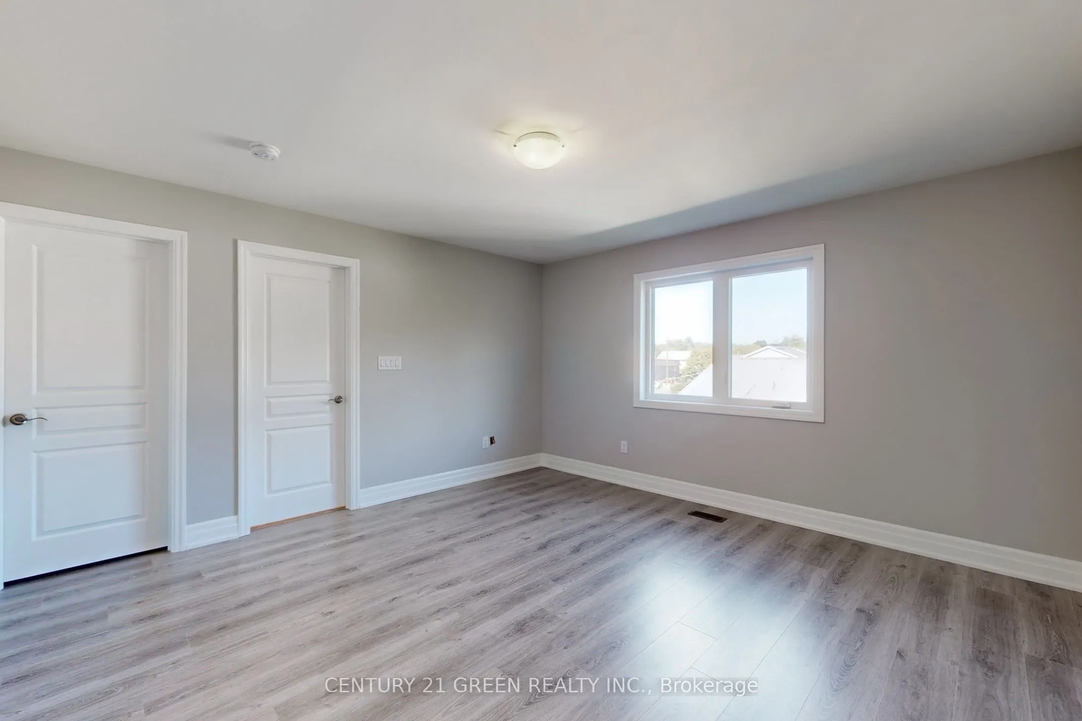 1 Chisholm Street, #D