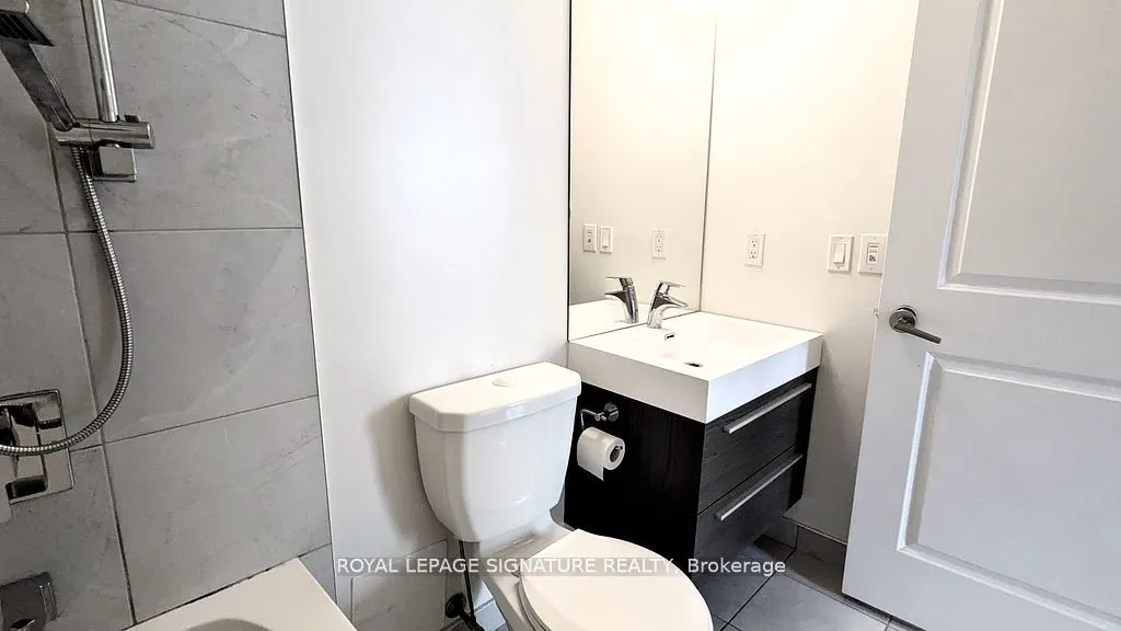 15 Zorra Street, #201