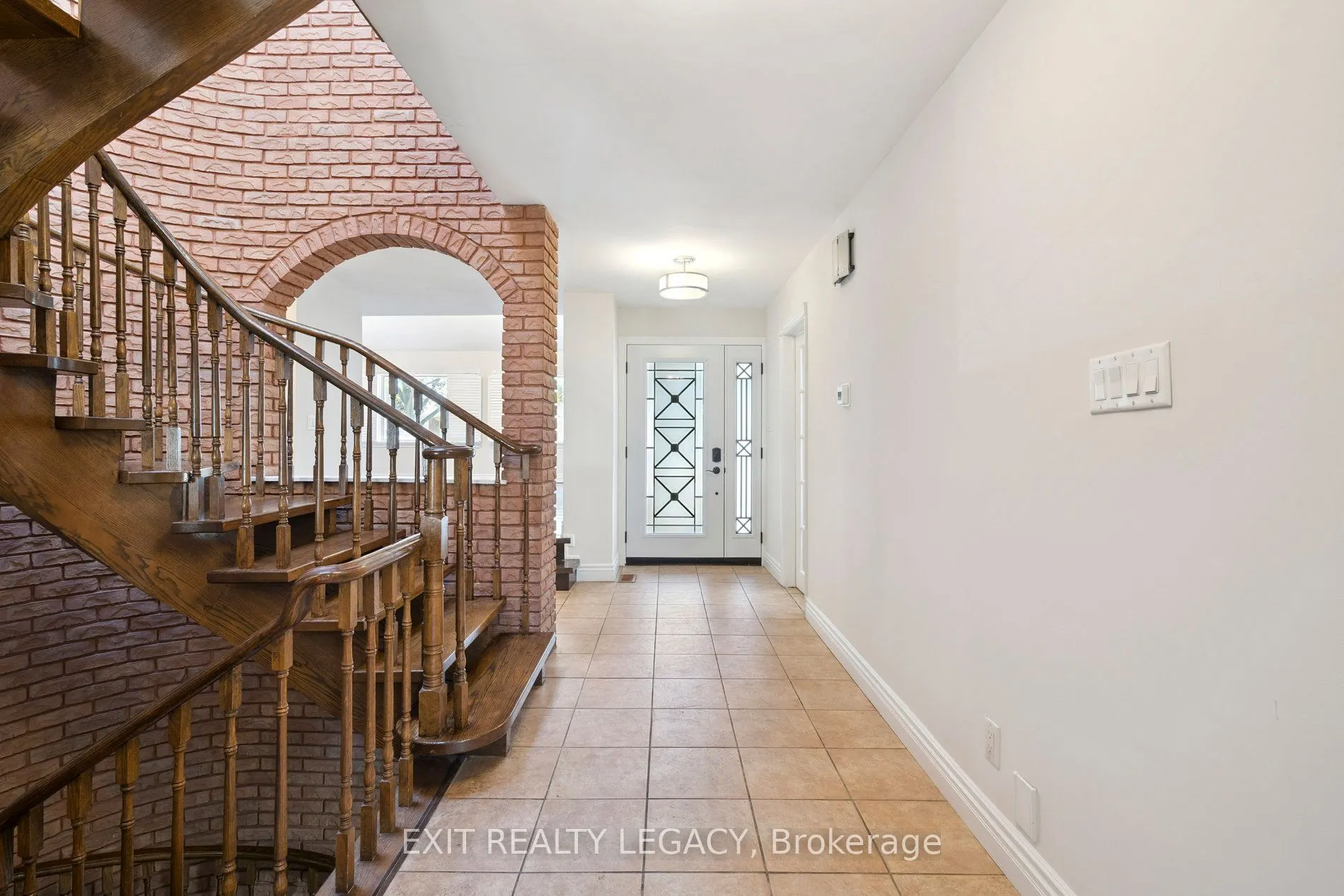 6 Muir Avenue