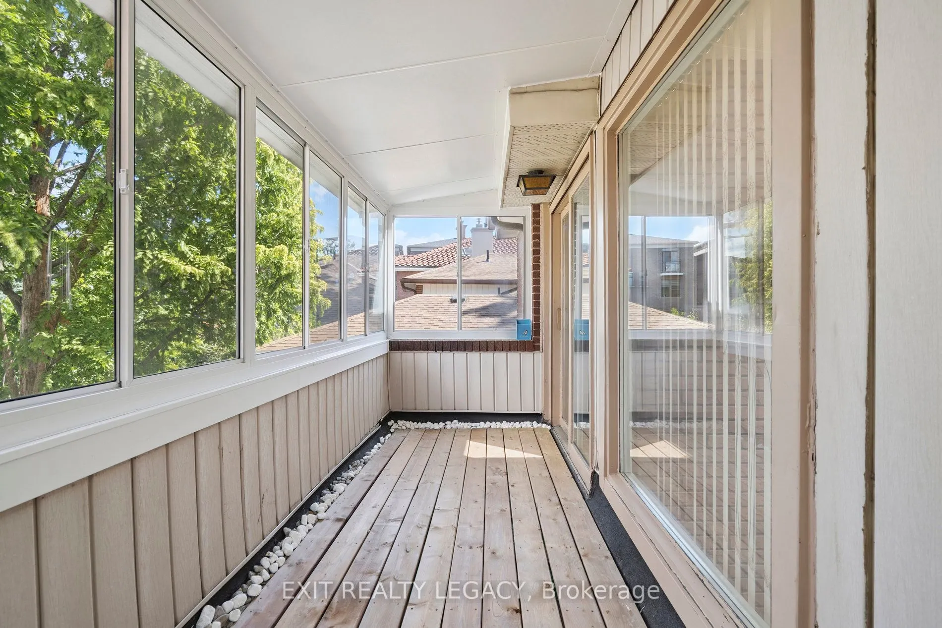 6 Muir Avenue