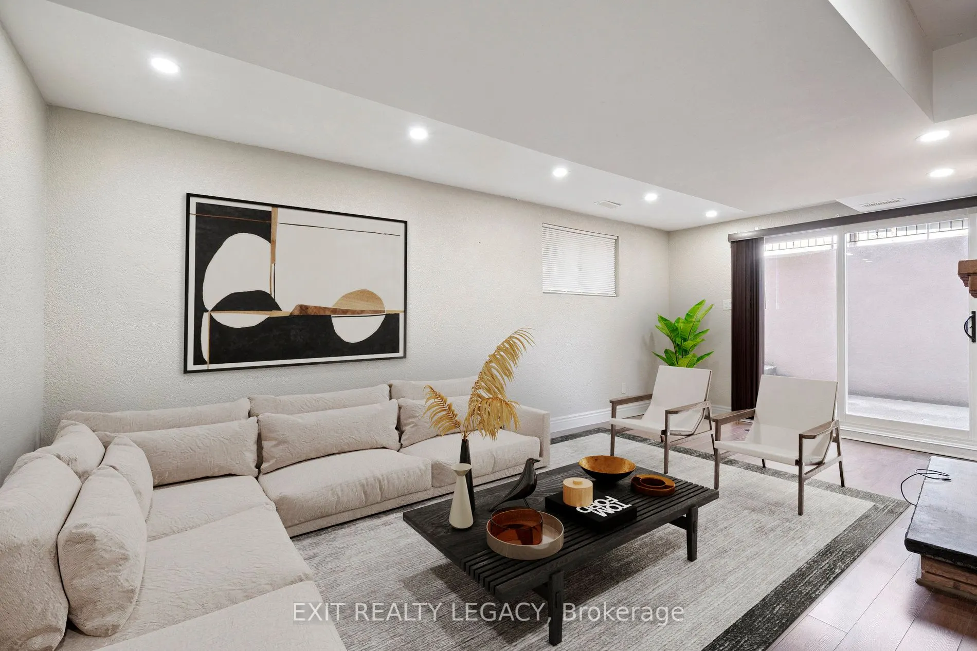 6 Muir Avenue