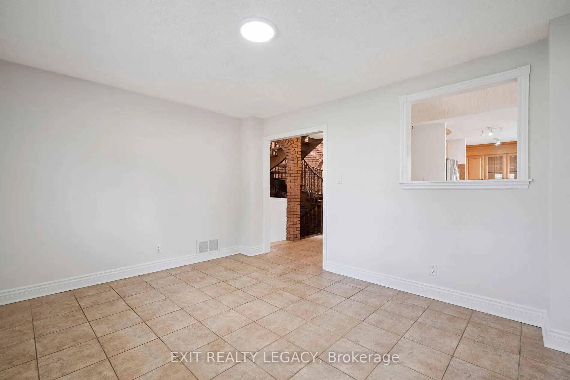 6 Muir Avenue