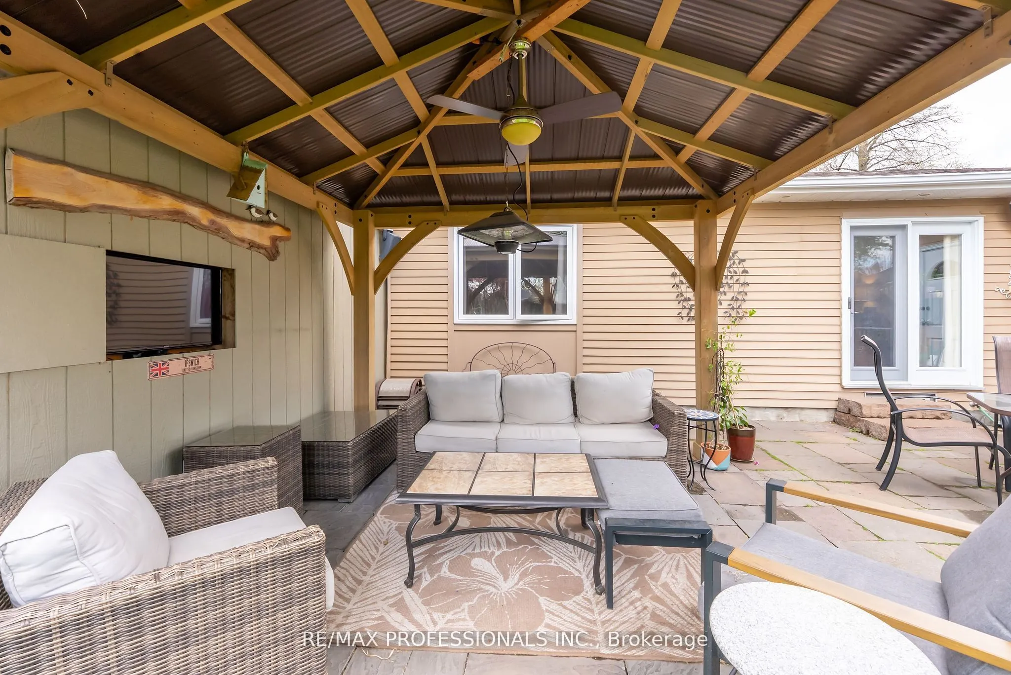868 Governors Court