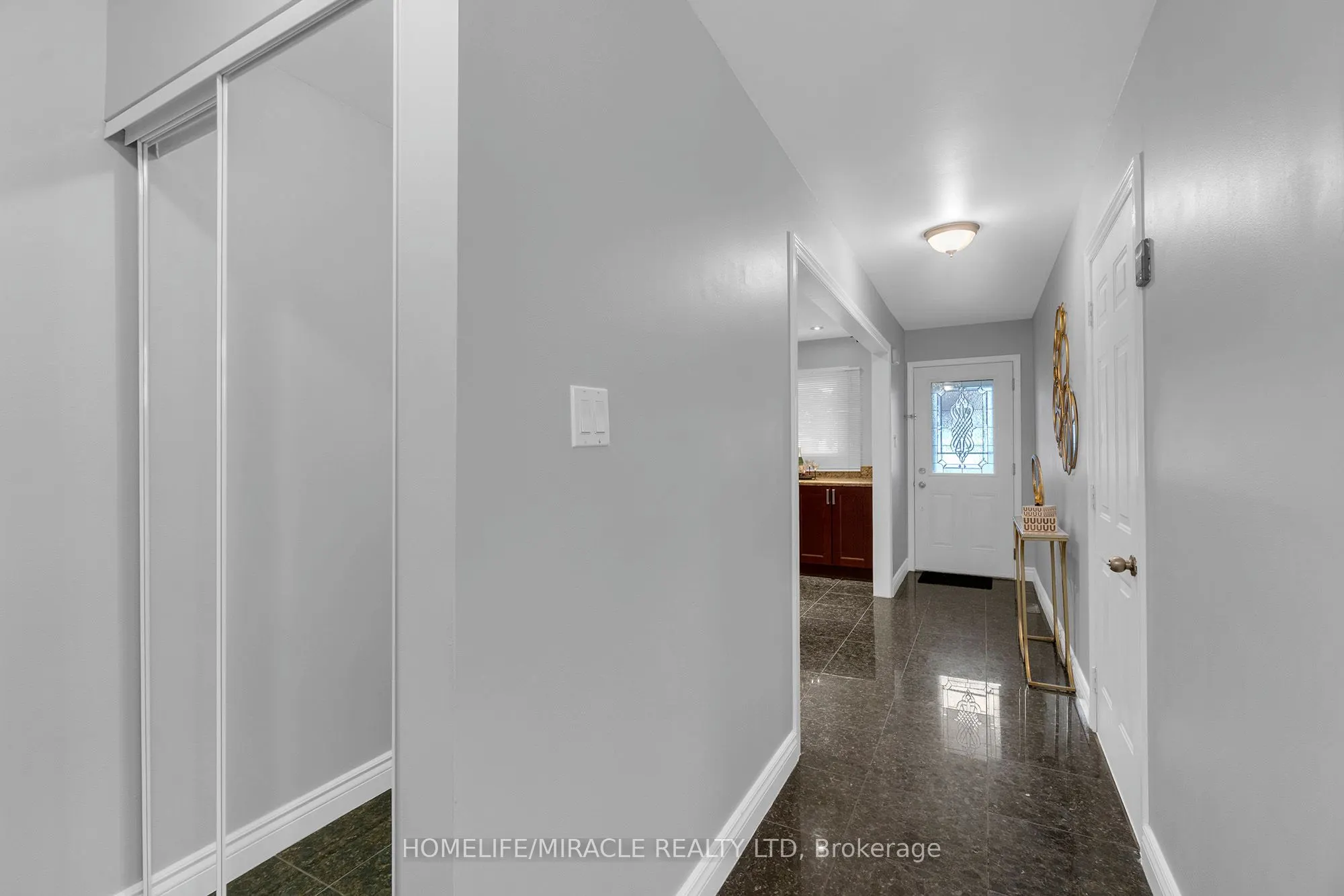 8 Franca Crescent