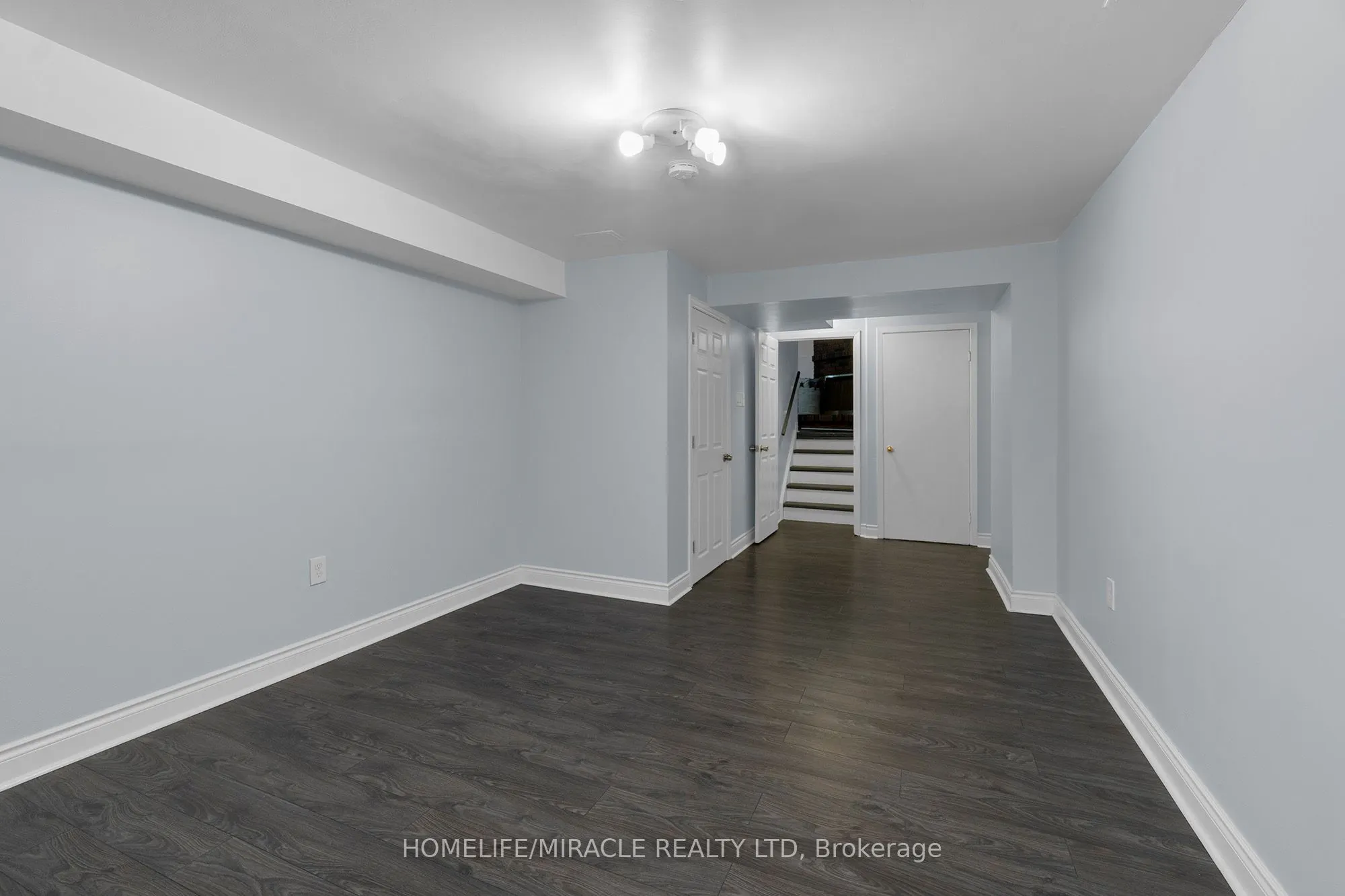 8 Franca Crescent