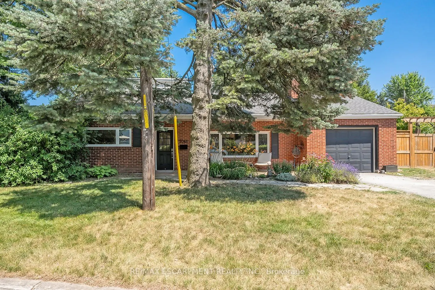 2061 Halton Place