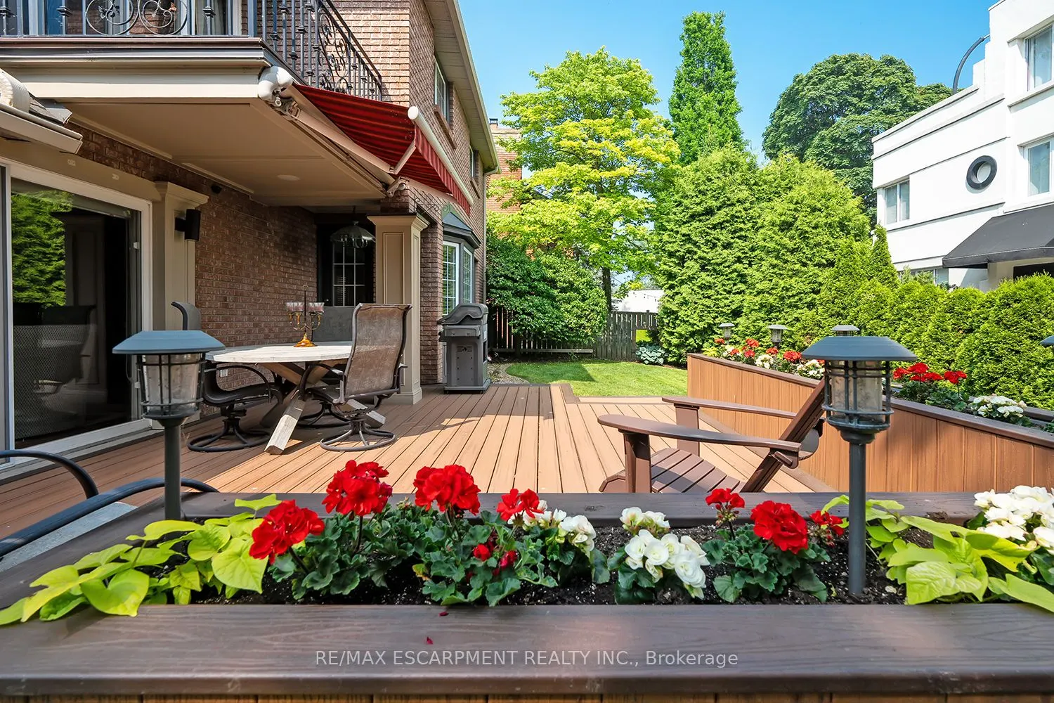 2428 Lakeshore Road
