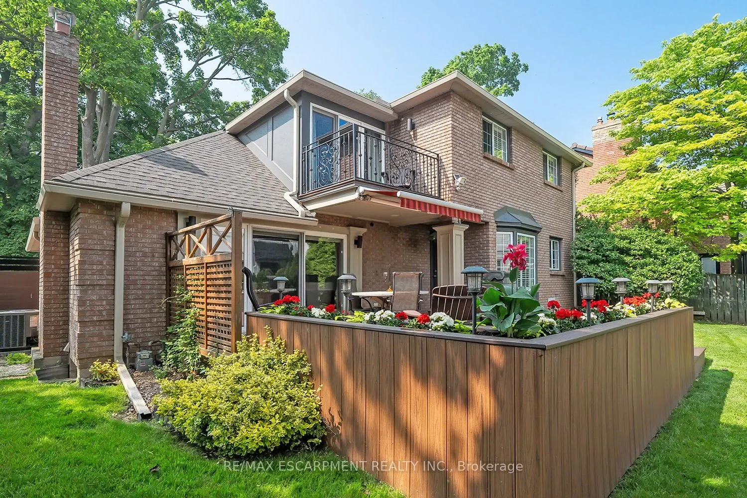 2428 Lakeshore Road
