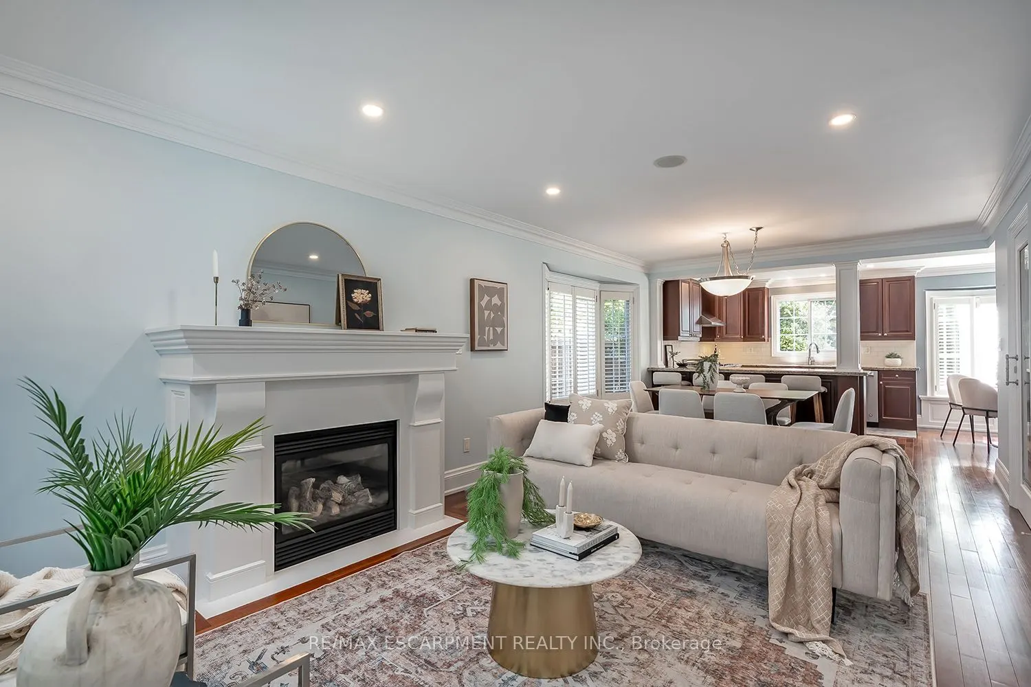 2428 Lakeshore Road