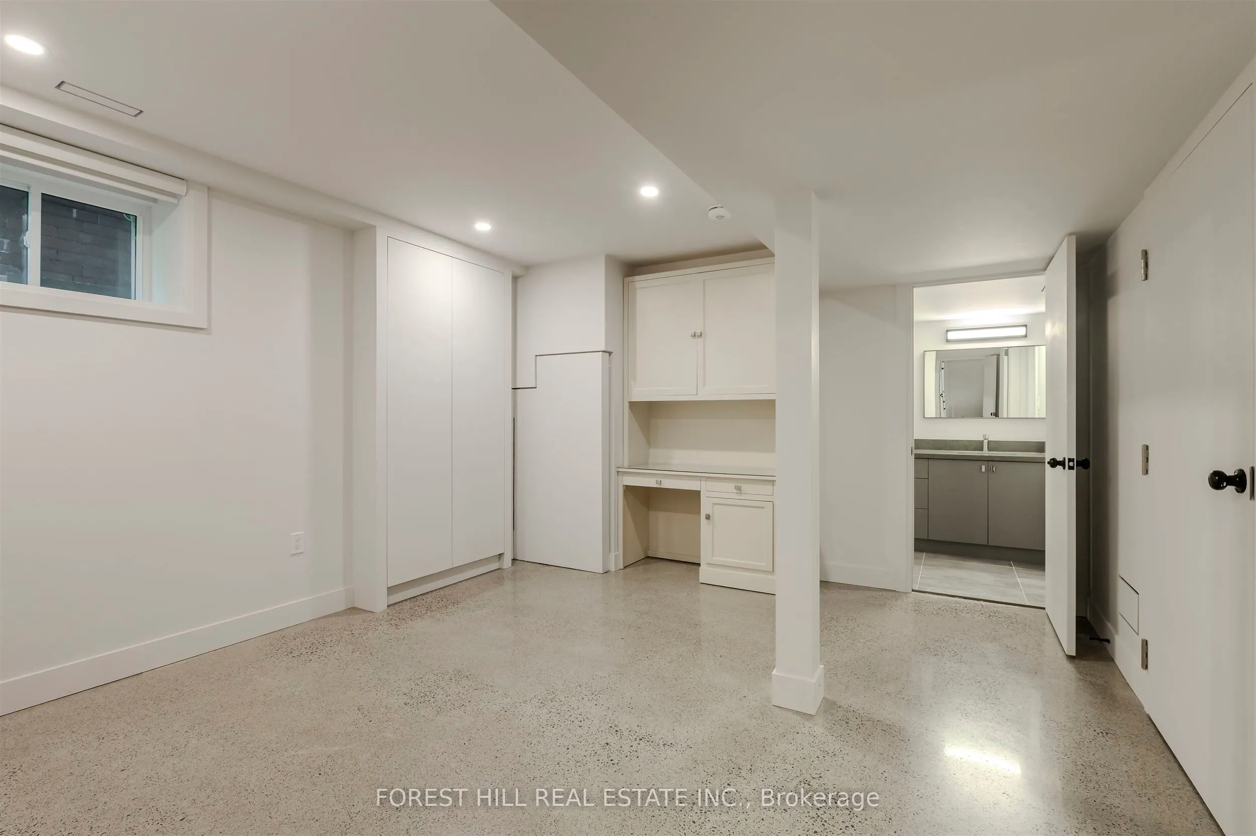 174 Sunnyside Avenue, #3