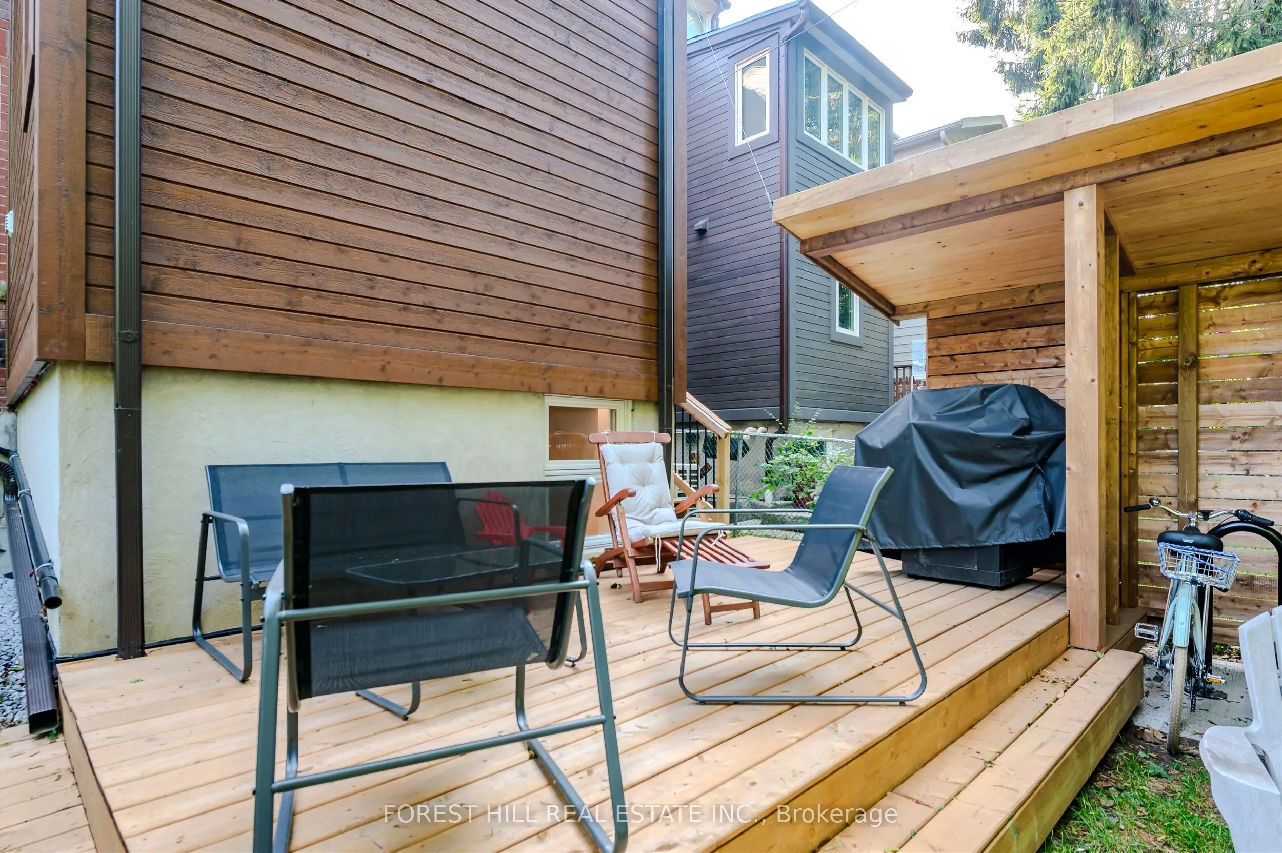 174 Sunnyside Avenue, #3