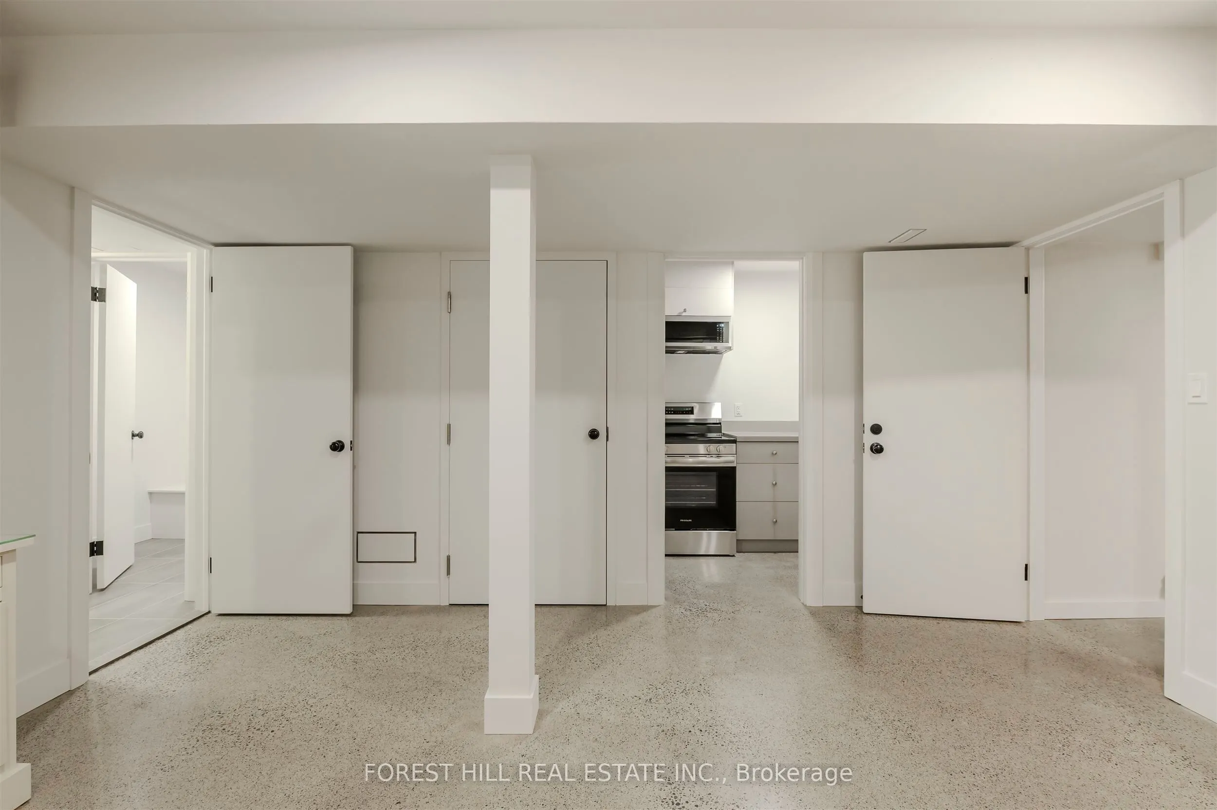 174 Sunnyside Avenue, #3