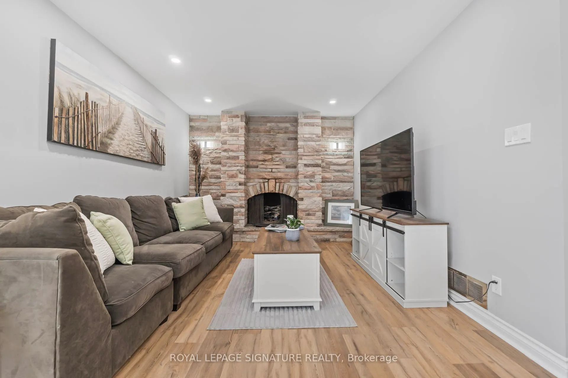 9 Faludon Drive