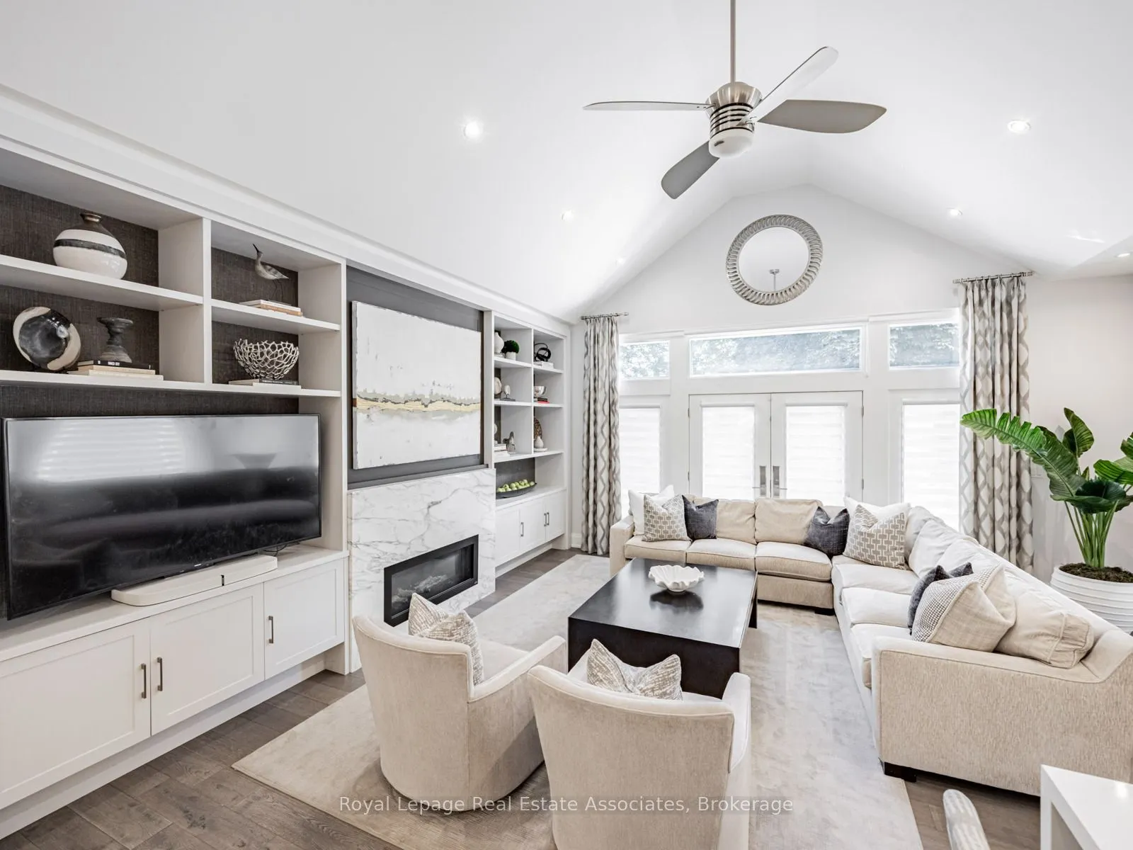 142 Mineola Road E