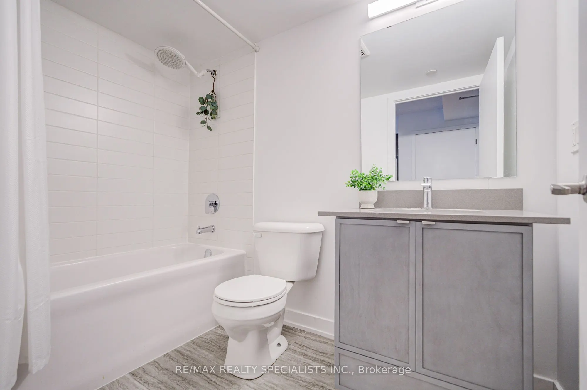 1119 Cooke Boulevard, #B322