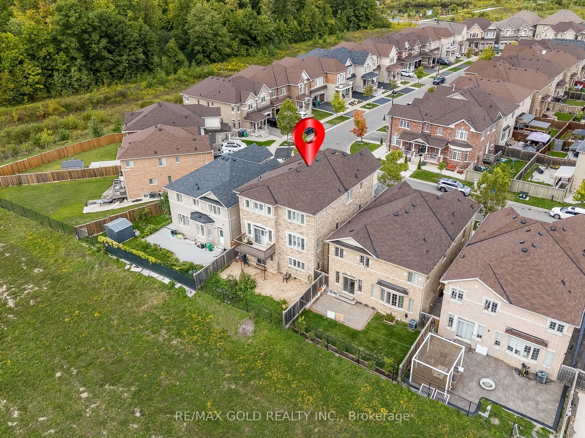 62 Masken Circle