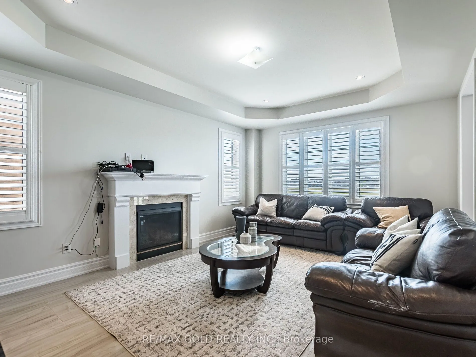 62 Masken Circle