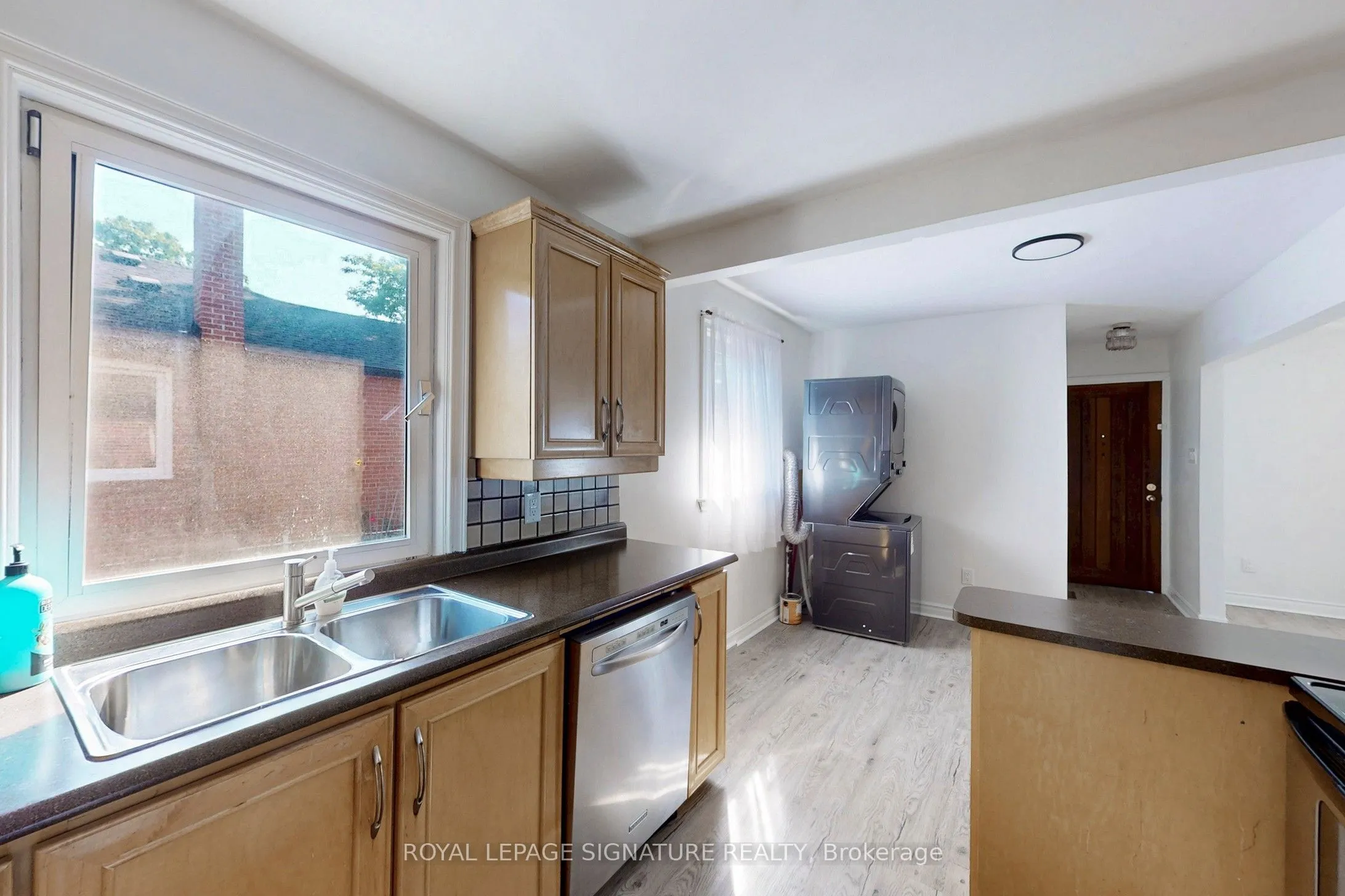 559 Drymen Crescent, #1
