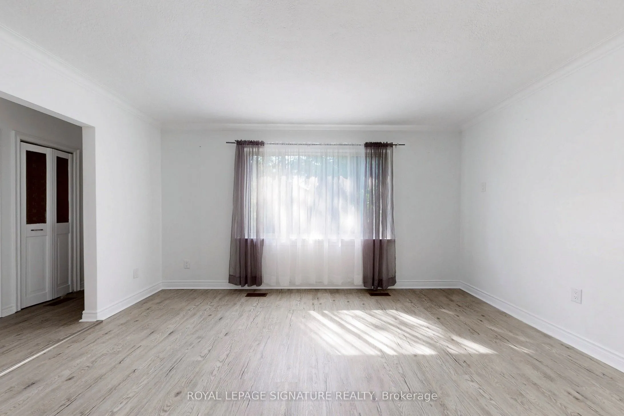 559 Drymen Crescent, #1