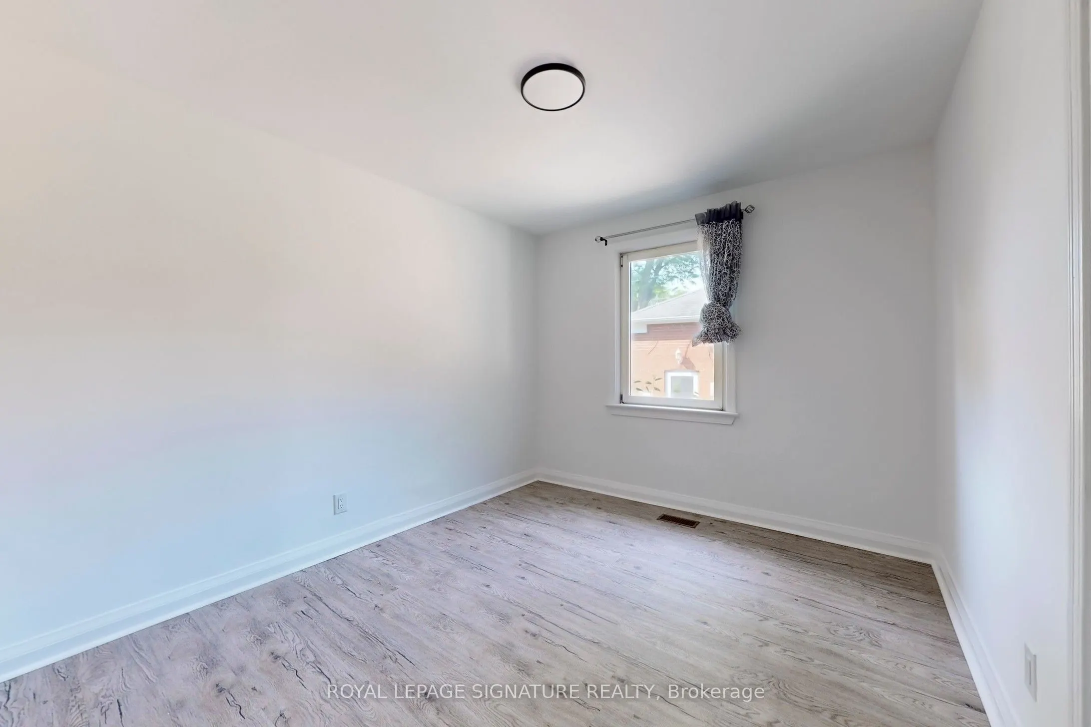 559 Drymen Crescent, #1
