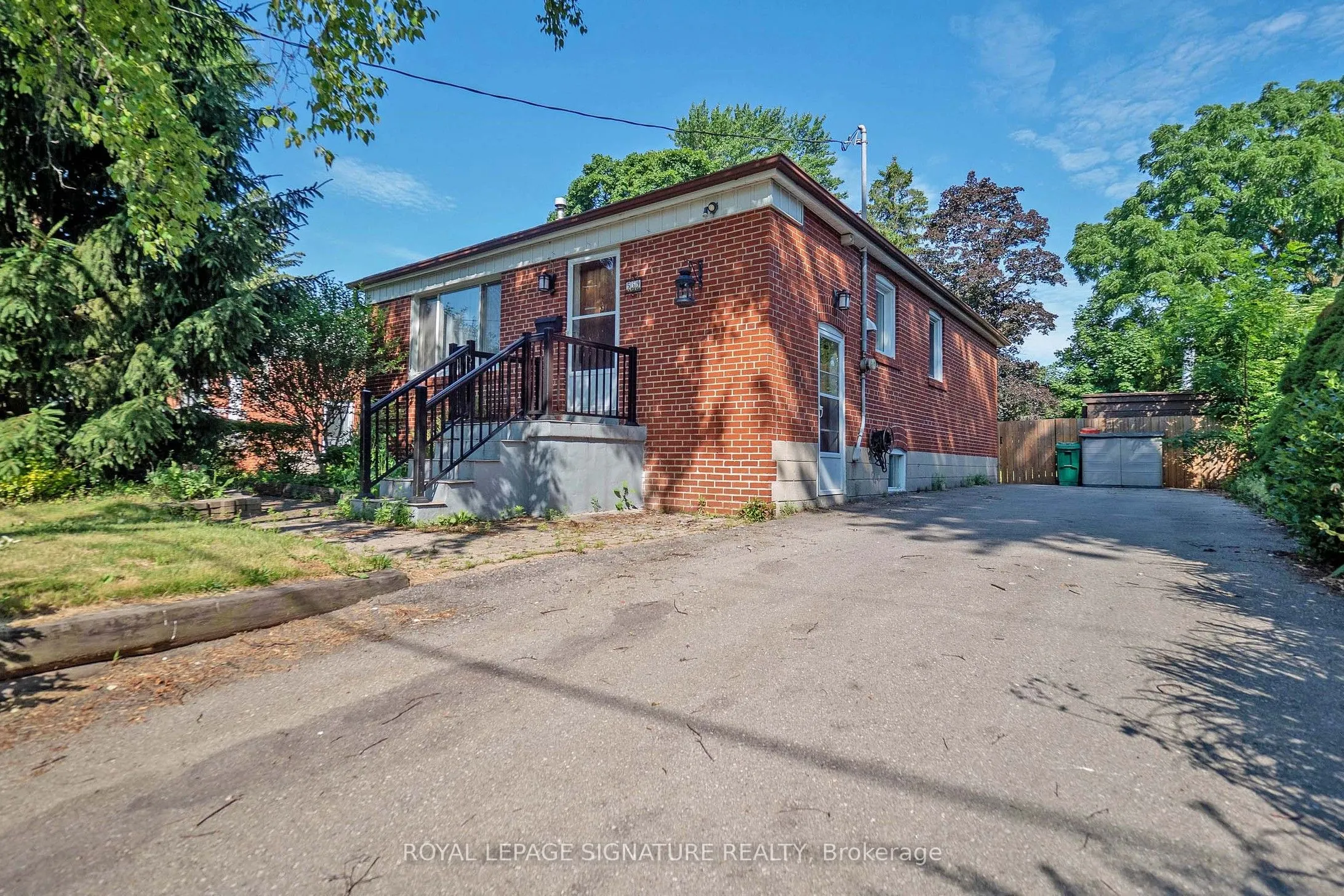 559 Drymen Crescent, #1