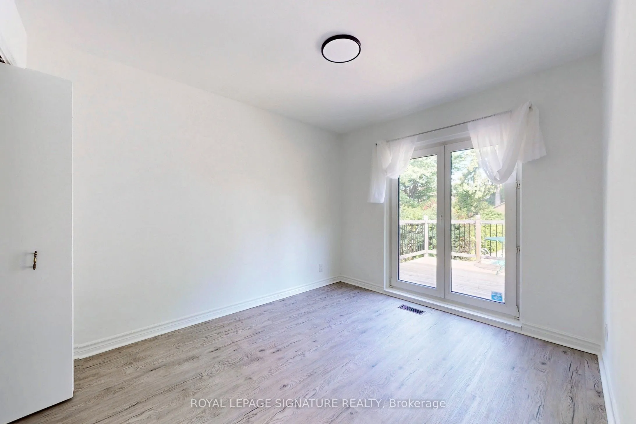 559 Drymen Crescent, #1