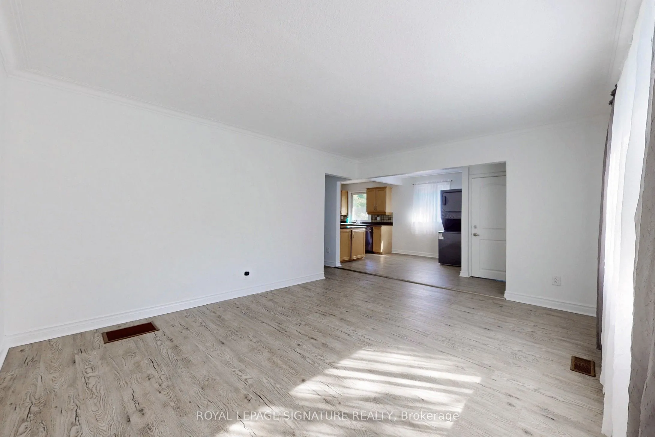 559 Drymen Crescent, #1
