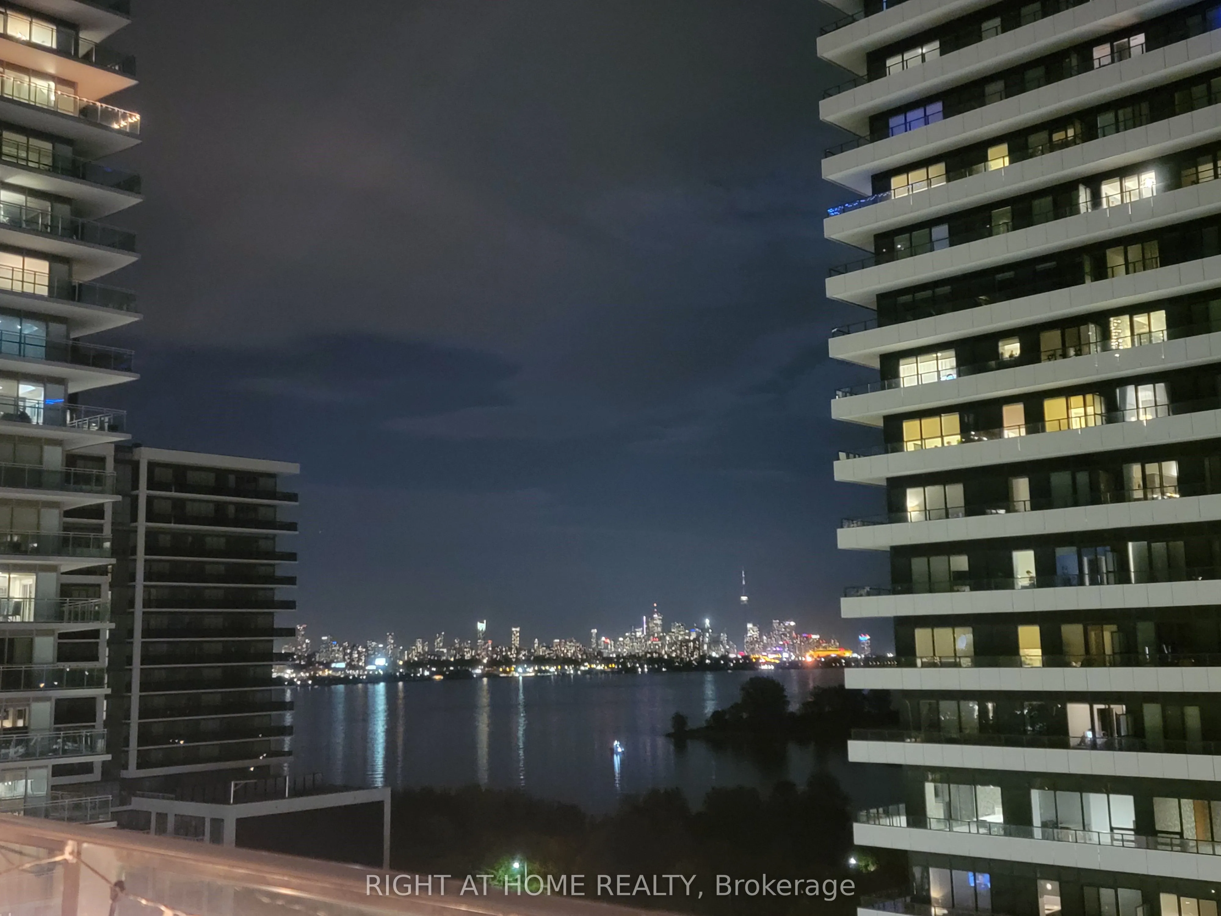 30 Shore Breeze Drive, #917