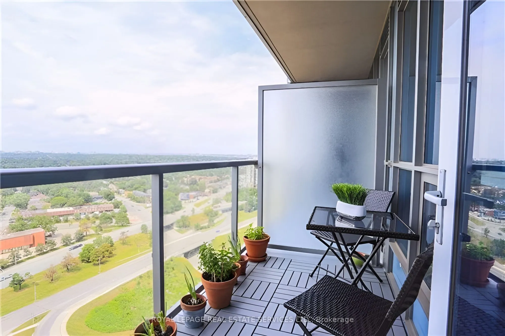 15 Viking Lane, #2305