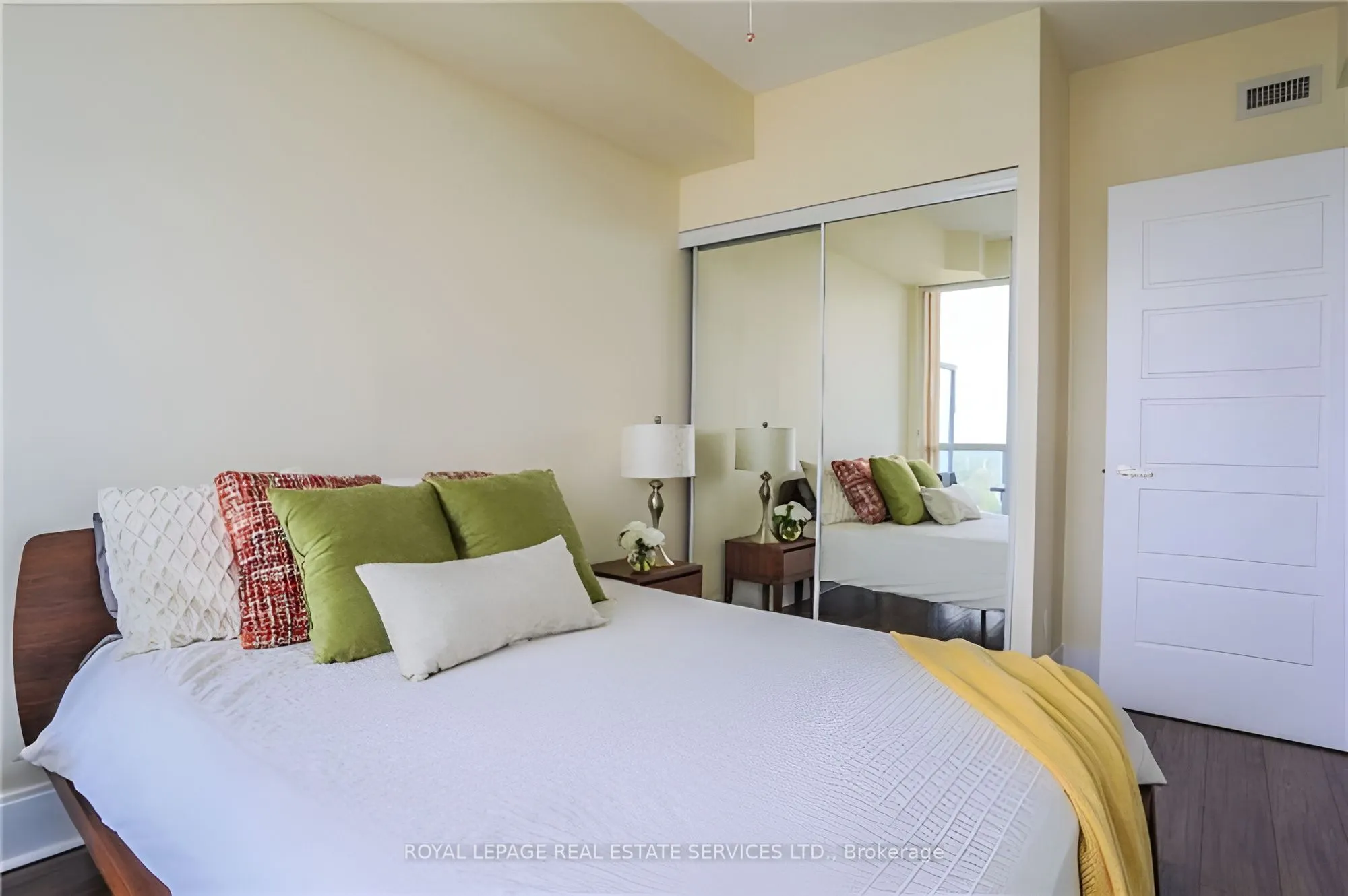 15 Viking Lane, #2305