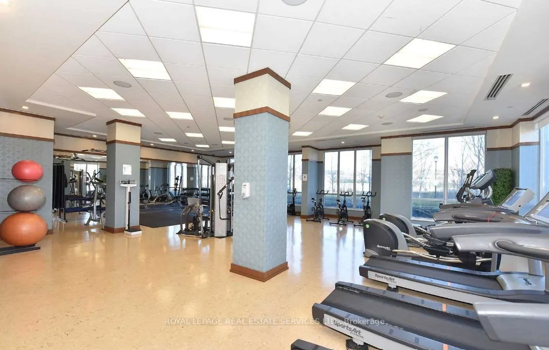 15 Viking Lane, #2305