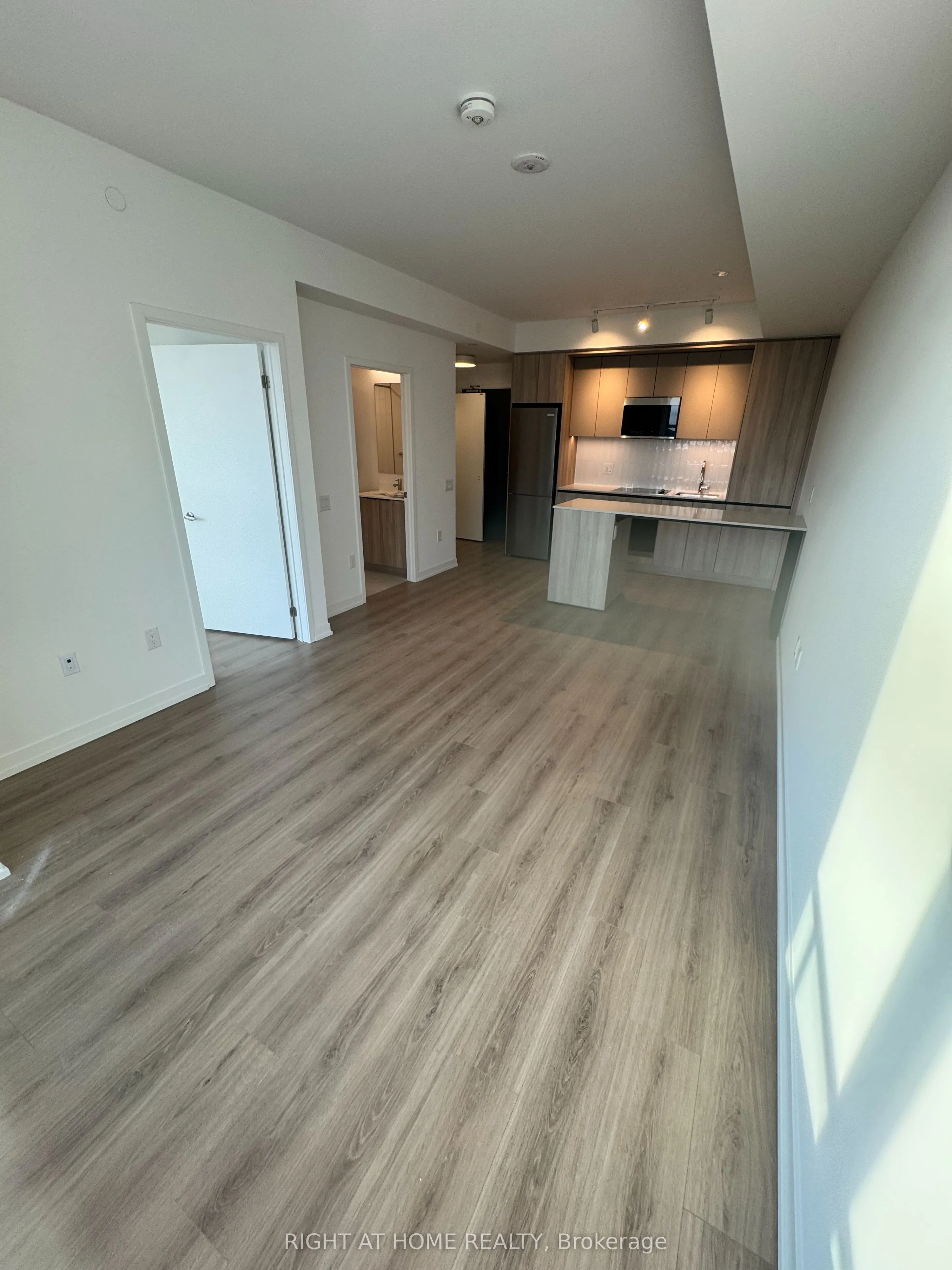 2485 Eglinton Ave W Avenue, ##1219