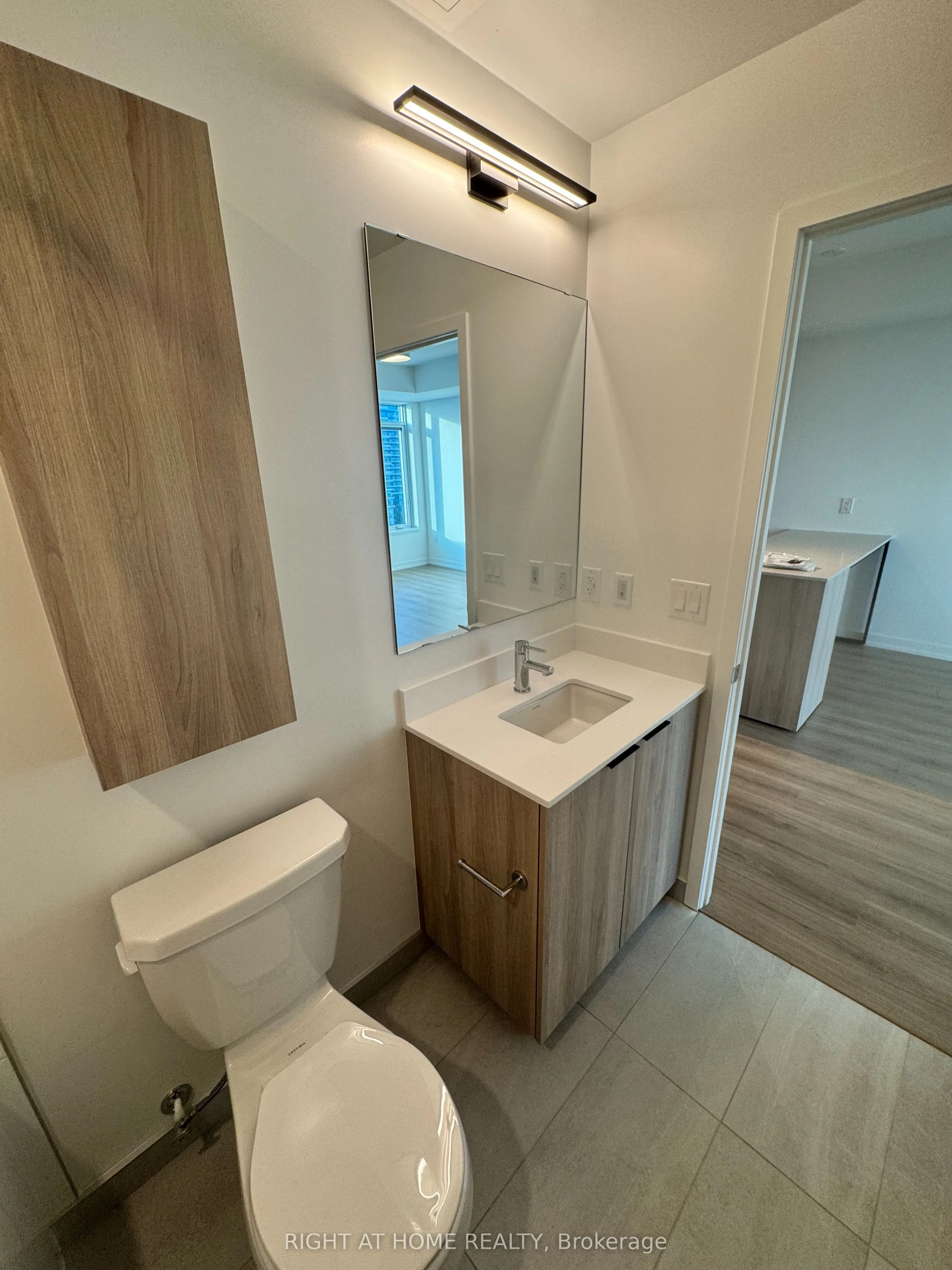 2485 Eglinton Ave W Avenue, ##1219