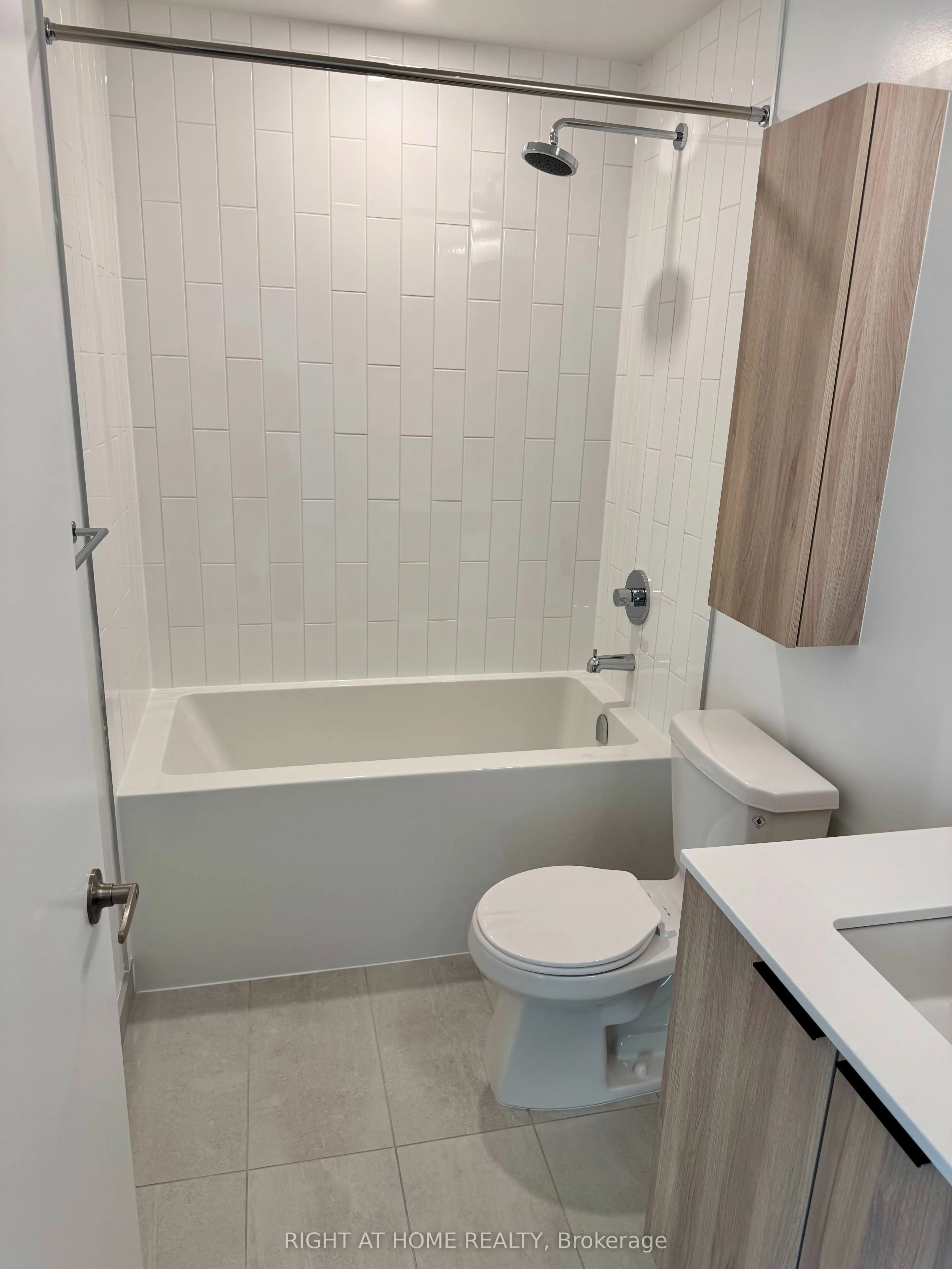 2485 Eglinton Ave W Avenue, ##1219