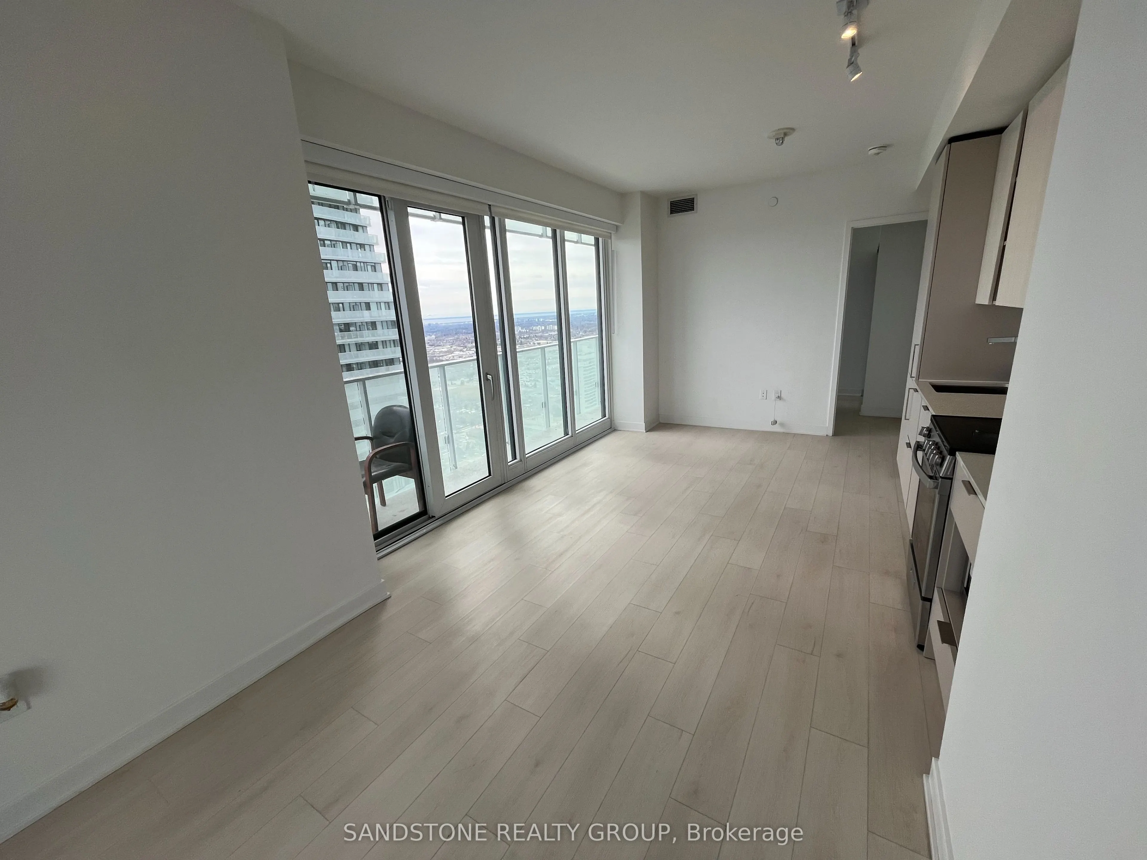 3900 Confederation Parkway, #3403