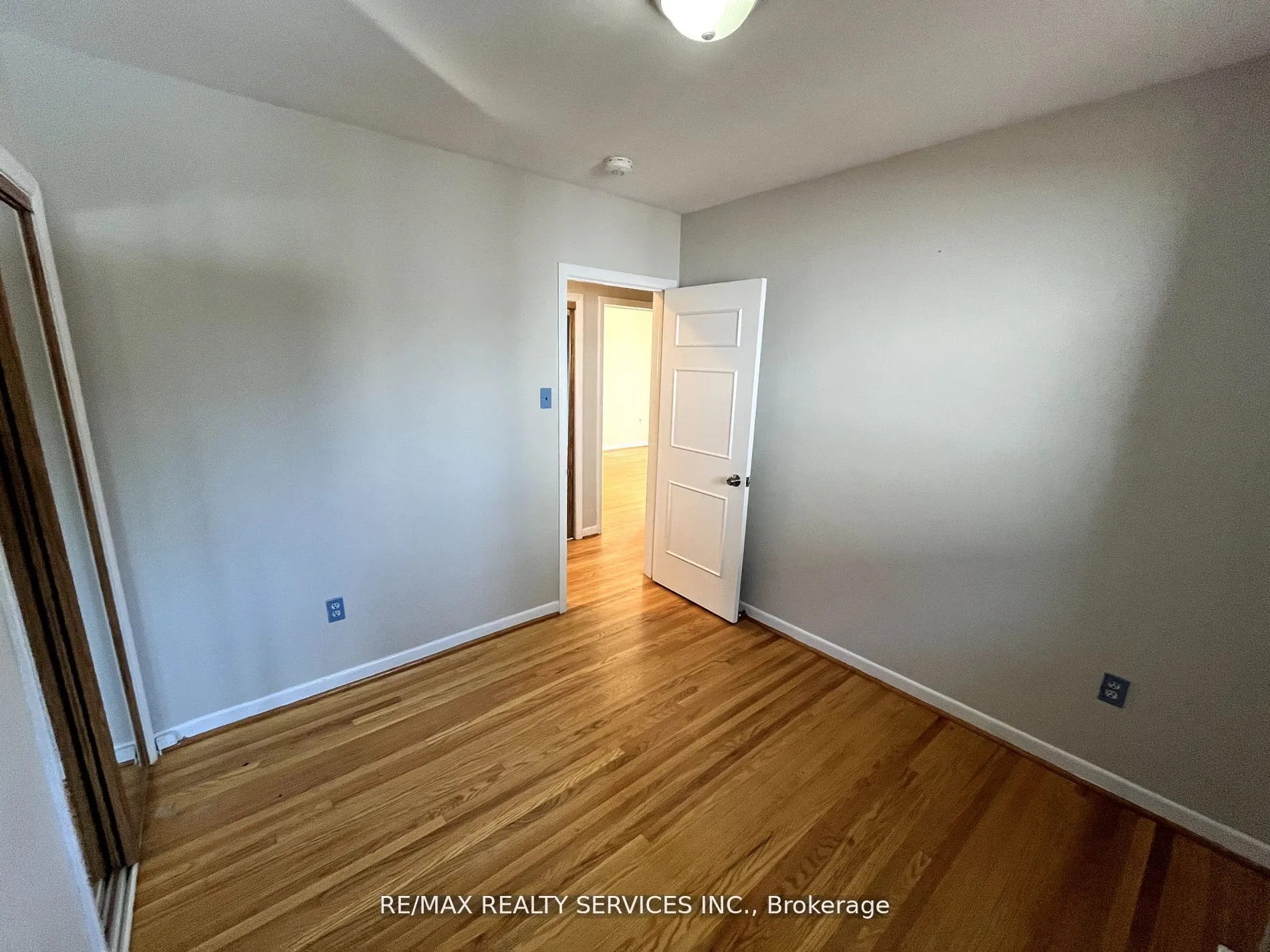 91 Ambleside Drive
