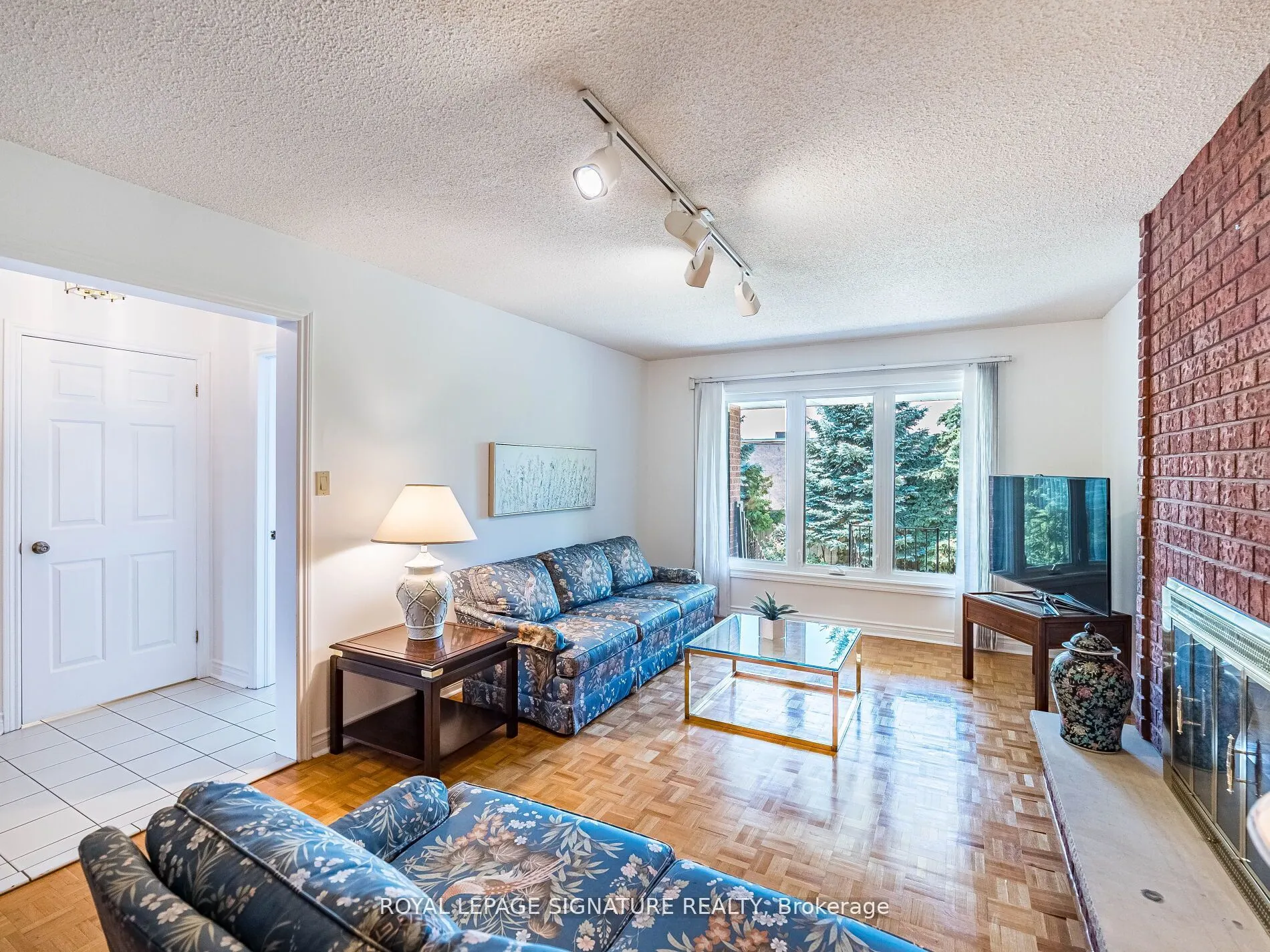 155 Silverhill Drive