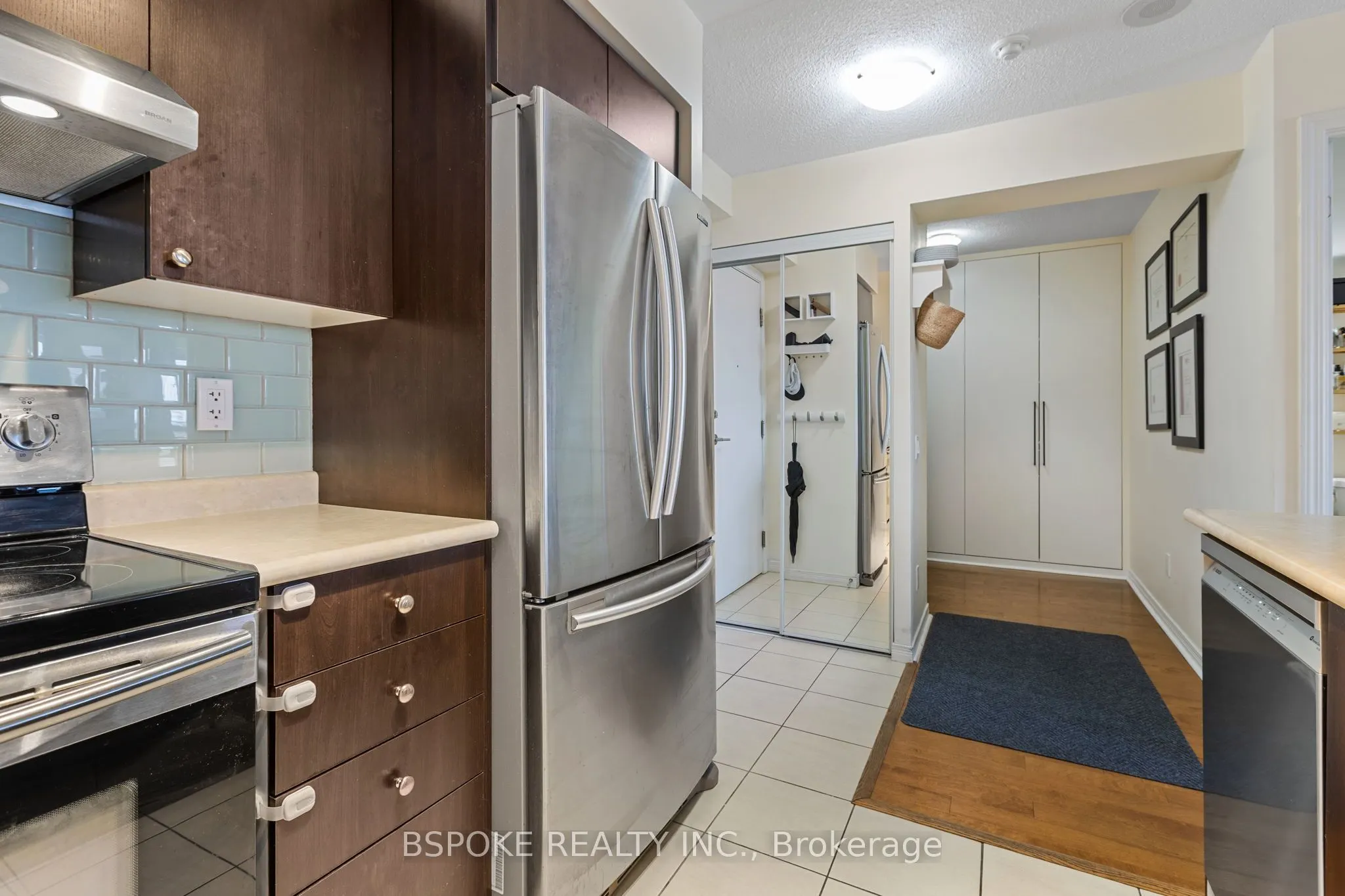 60 Heintzman Street, #2303