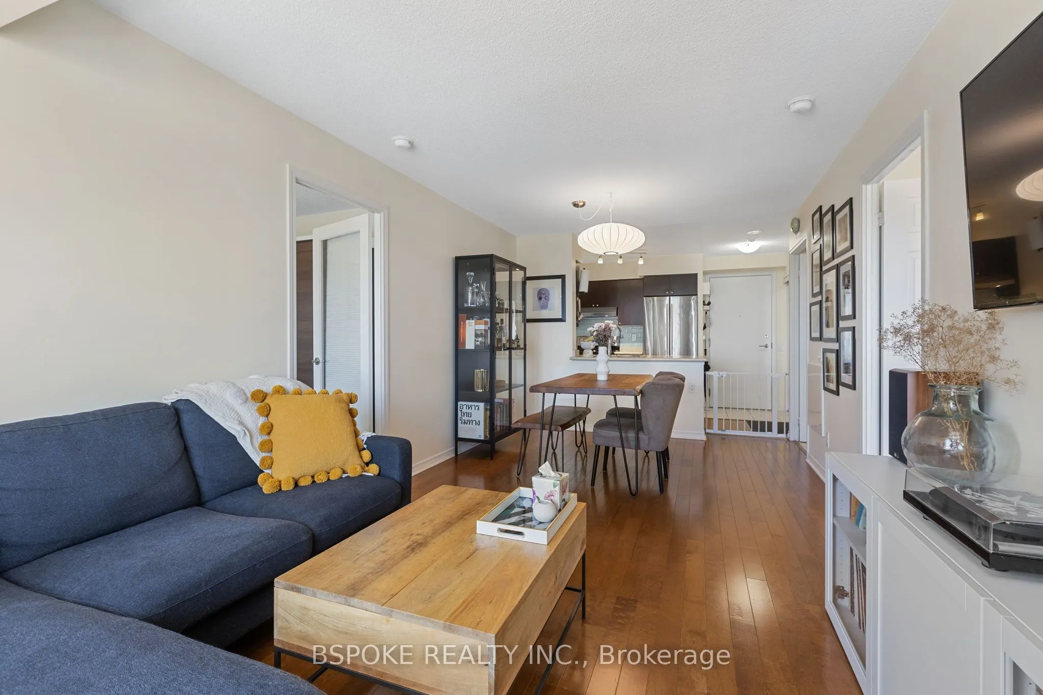 60 Heintzman Street, #2303