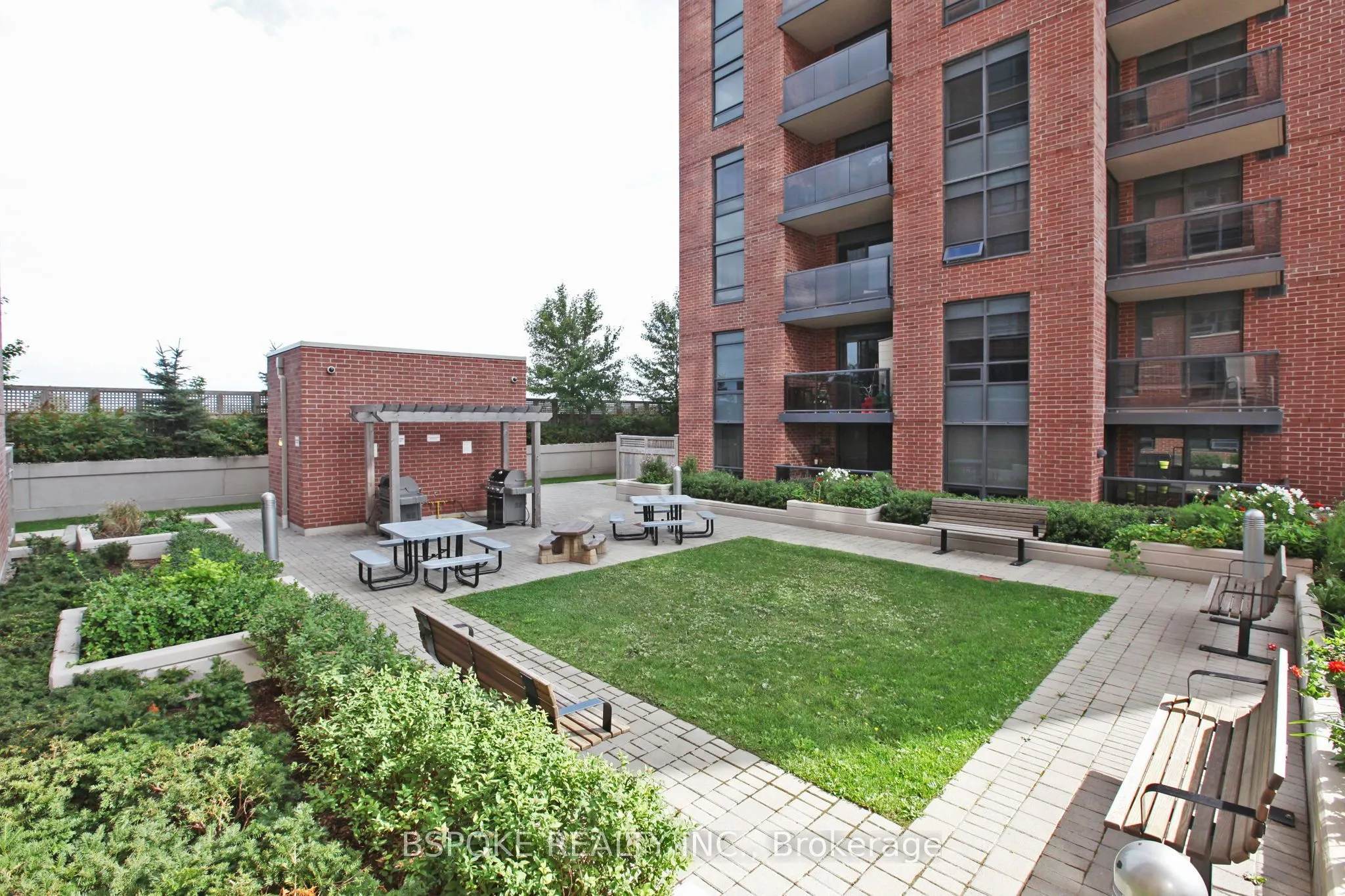60 Heintzman Street, #2303
