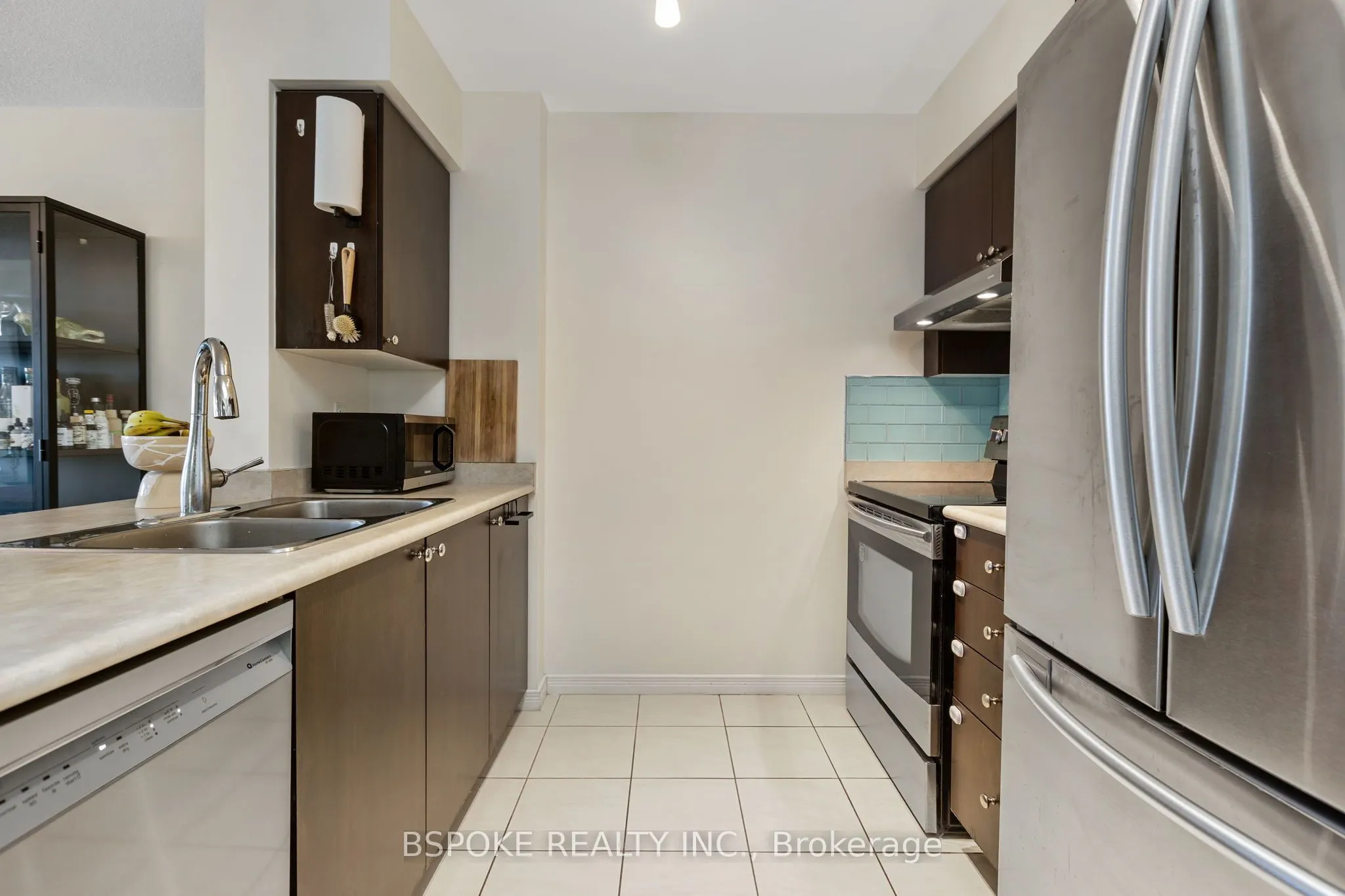 60 Heintzman Street, #2303
