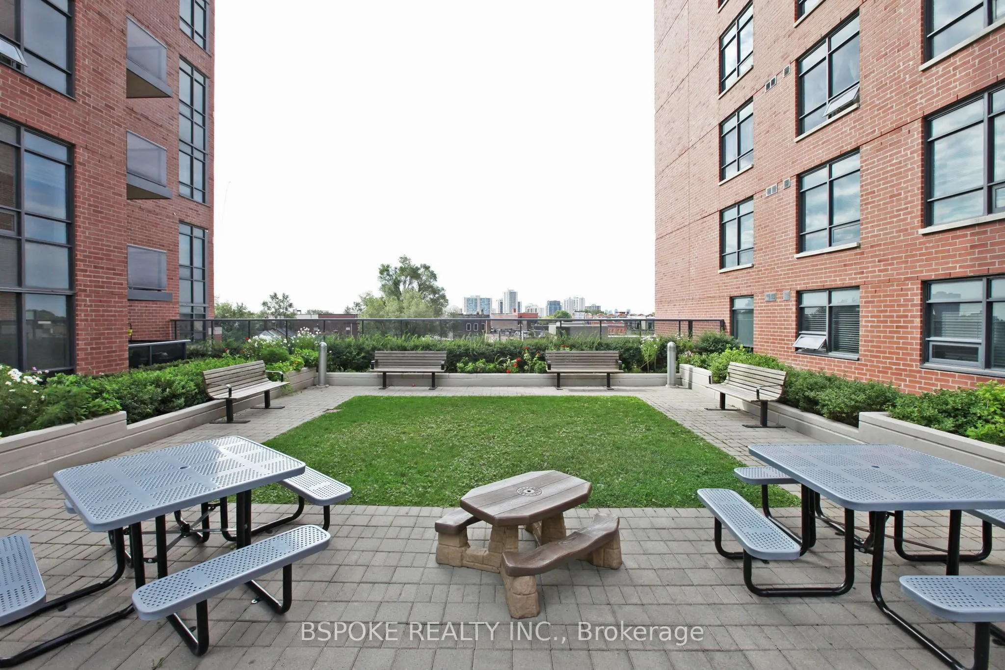 60 Heintzman Street, #2303