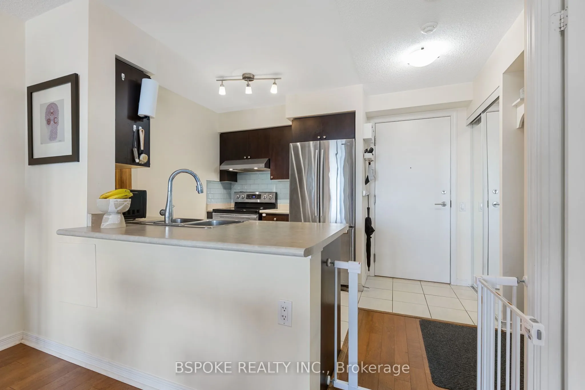 60 Heintzman Street, #2303