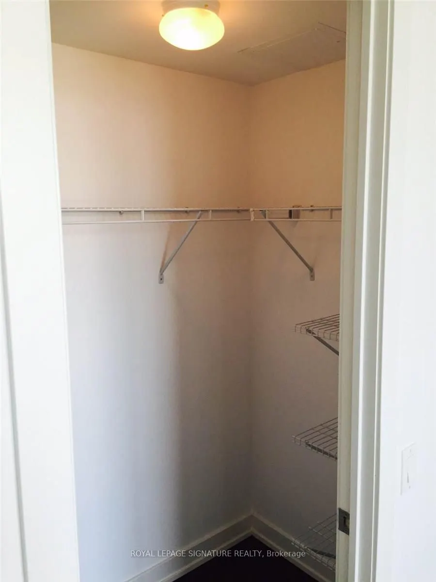 2212 Lakeshore Boulevard W, #2709