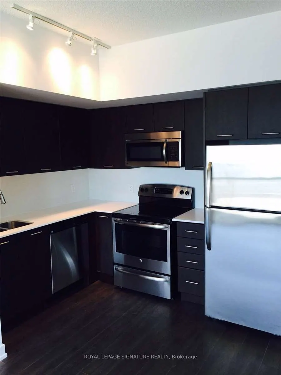2212 Lakeshore Boulevard W, #2709