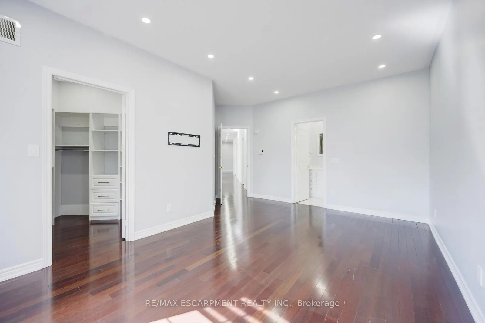 12 Larkdale Terrace, #7